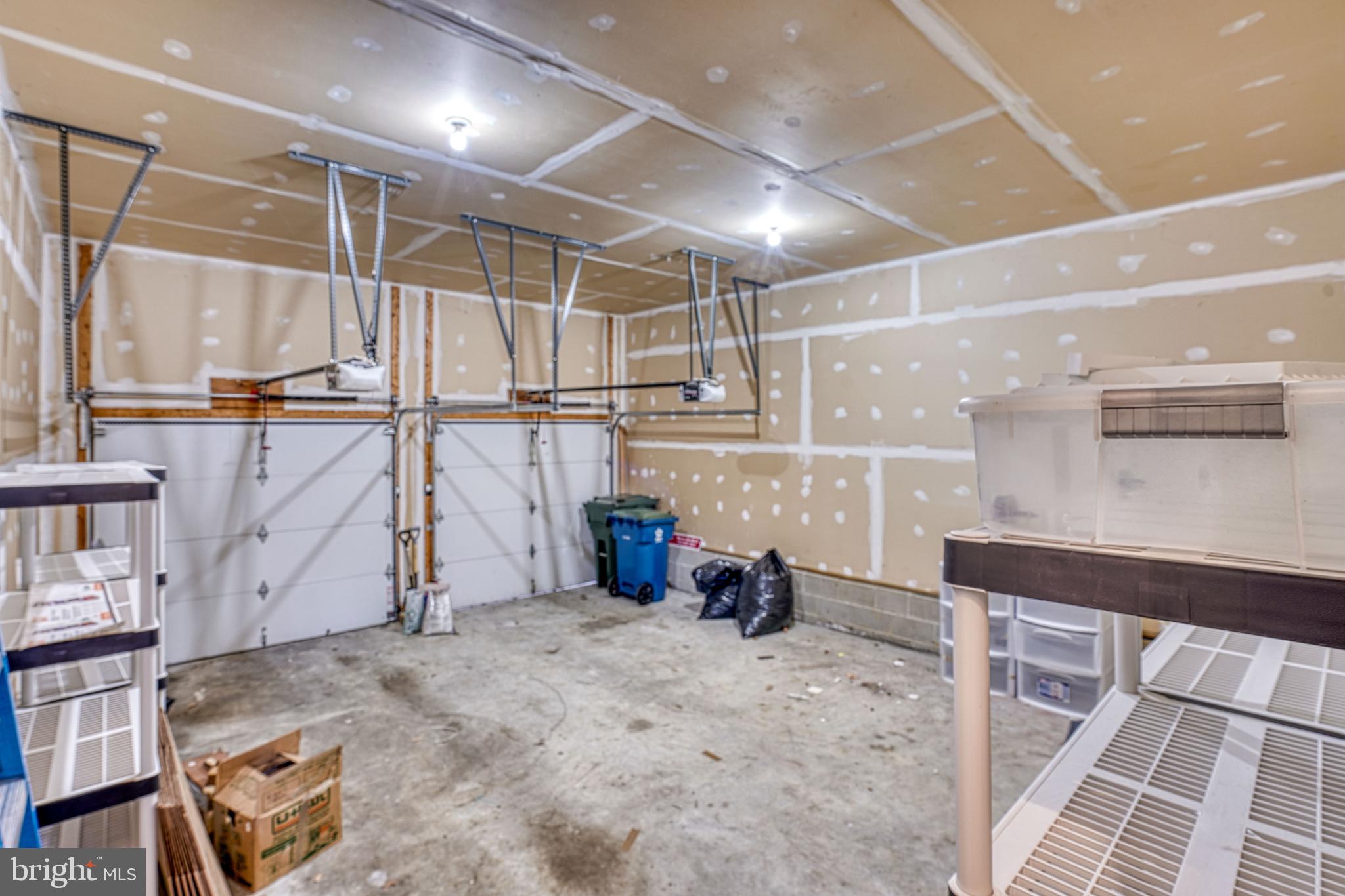 THE WOODS AT STONEY RIDG - Residential