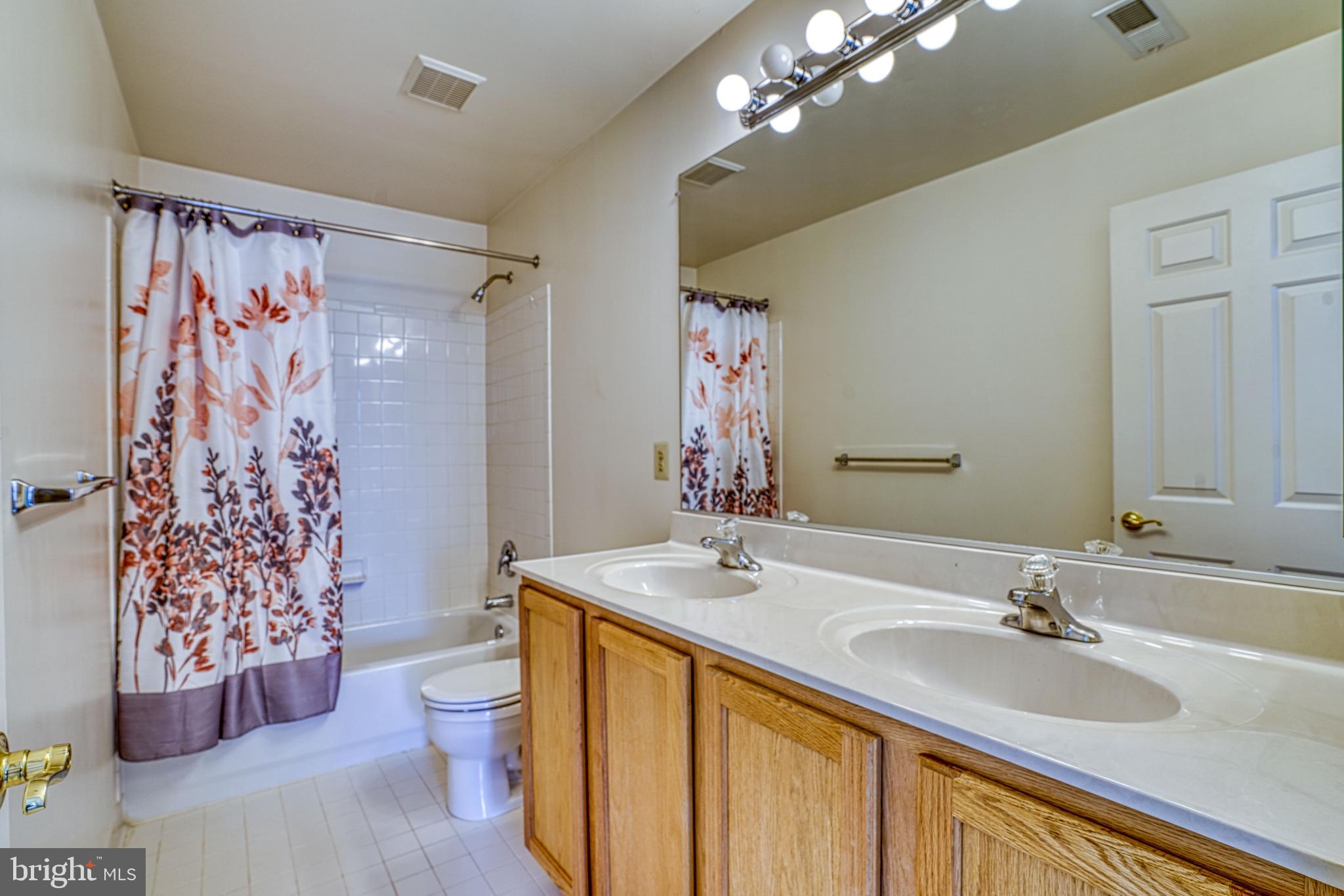 THE WOODS AT STONEY RIDG - Residential