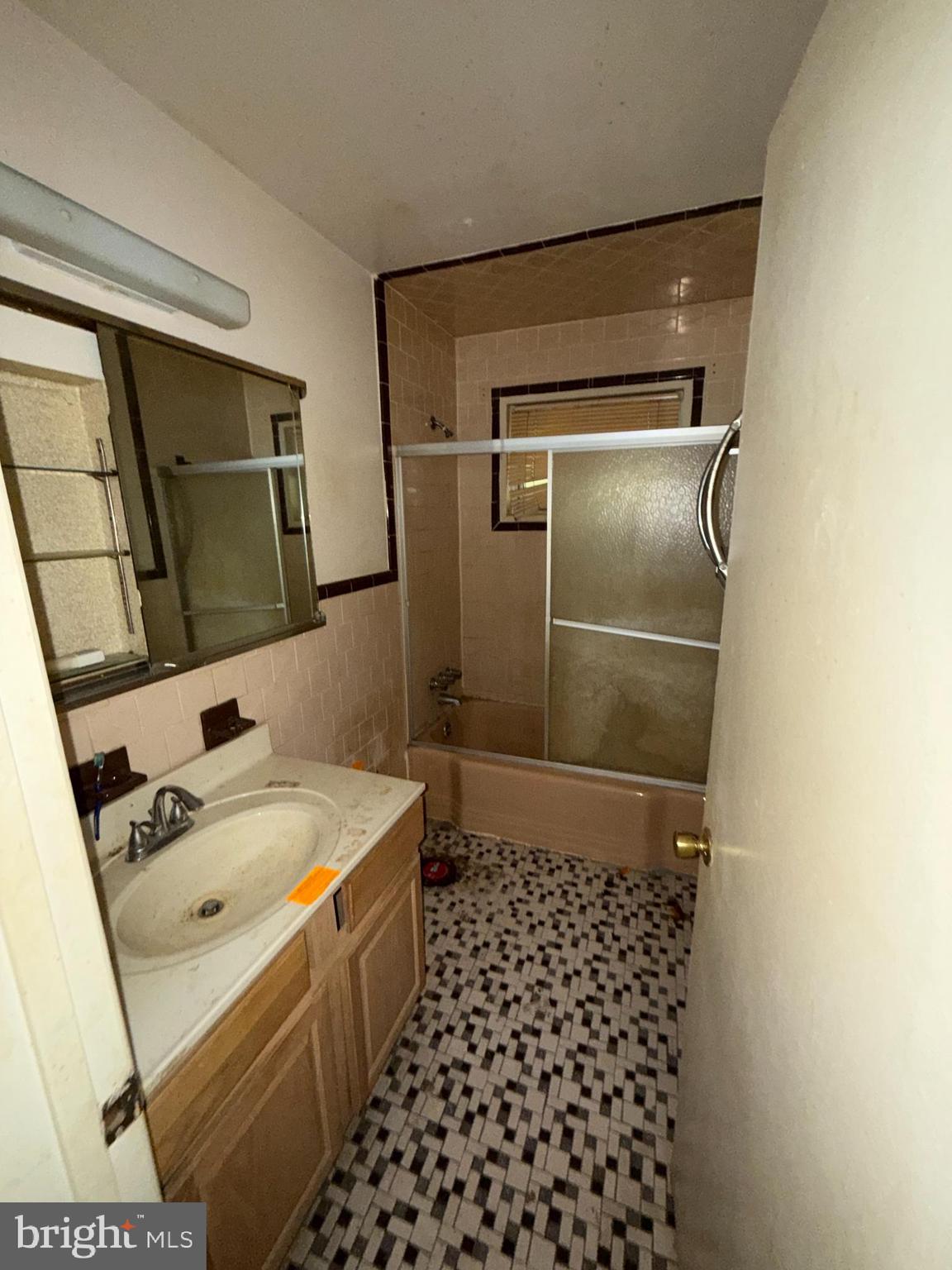 RANDALLSTOWN - Residential