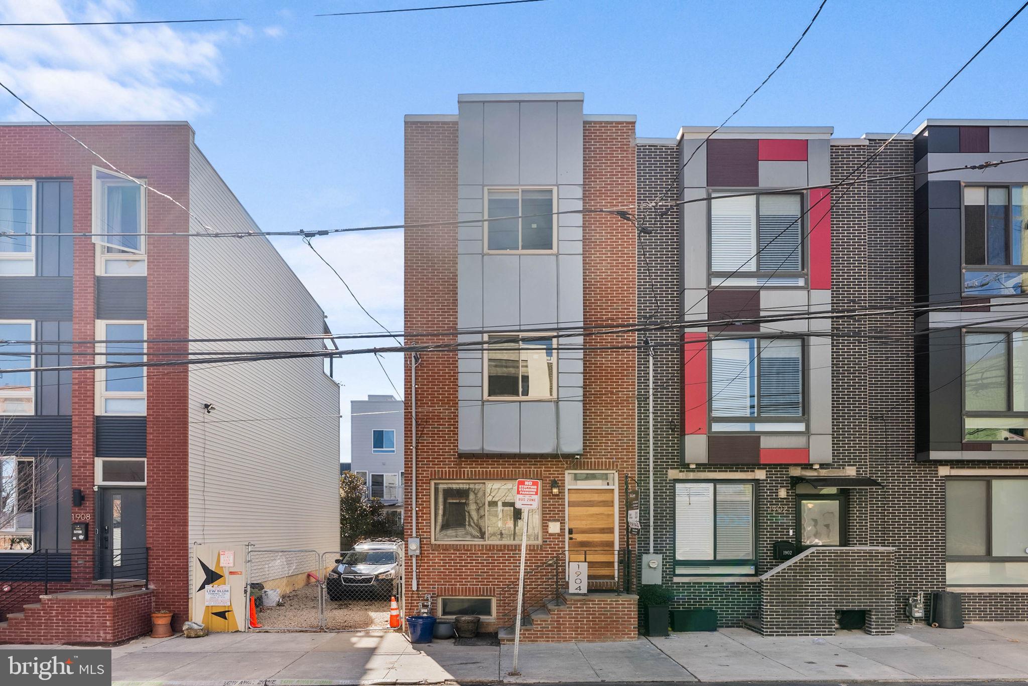 EAST KENSINGTON - Residential