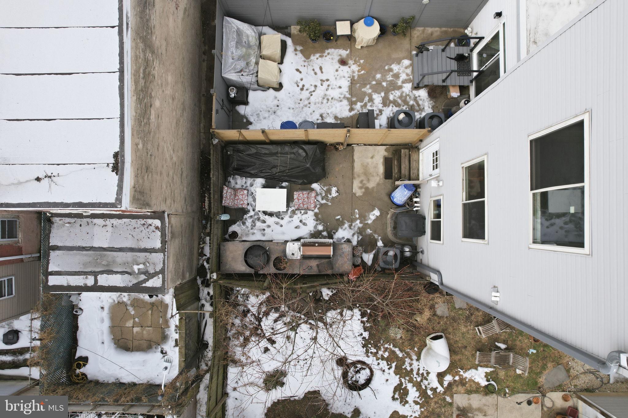 EAST KENSINGTON - Residential