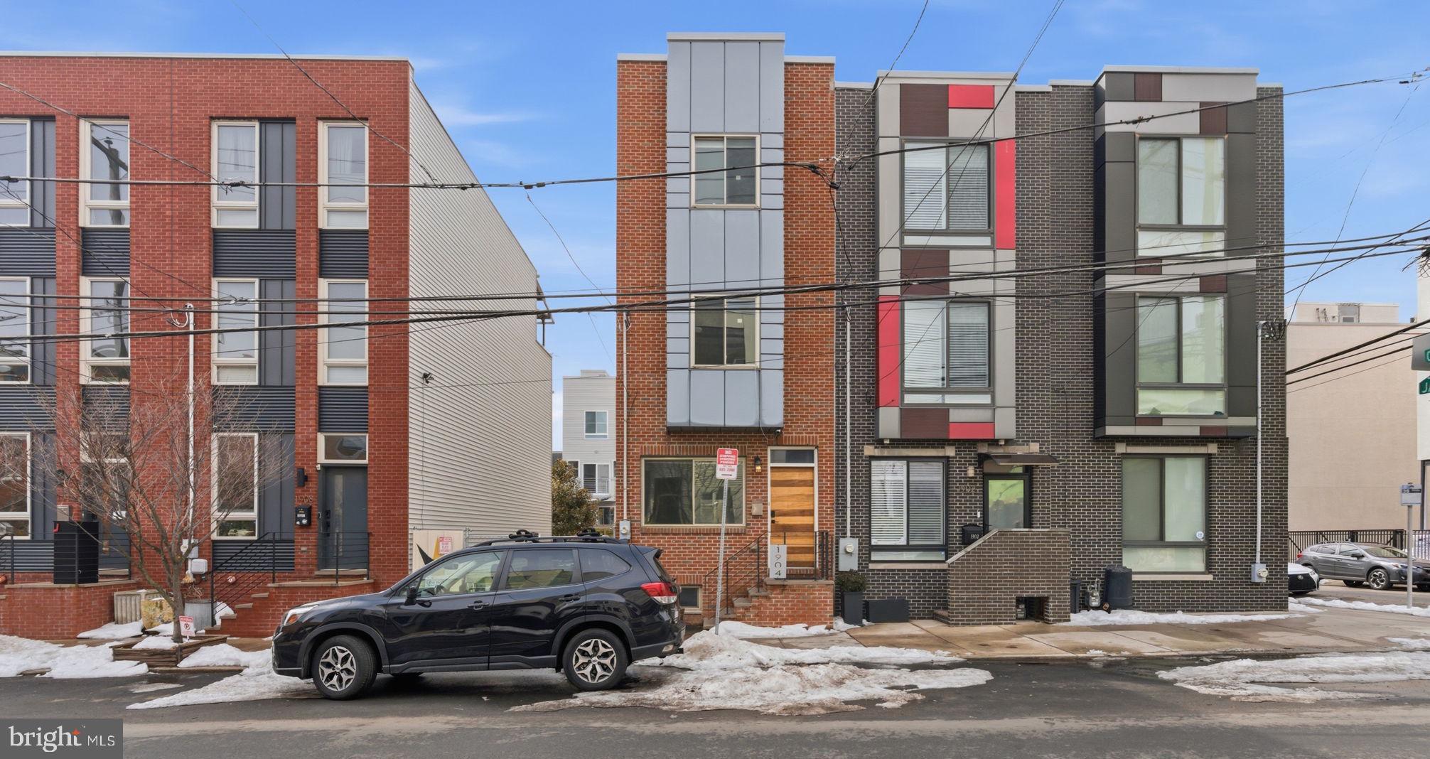 EAST KENSINGTON - Residential