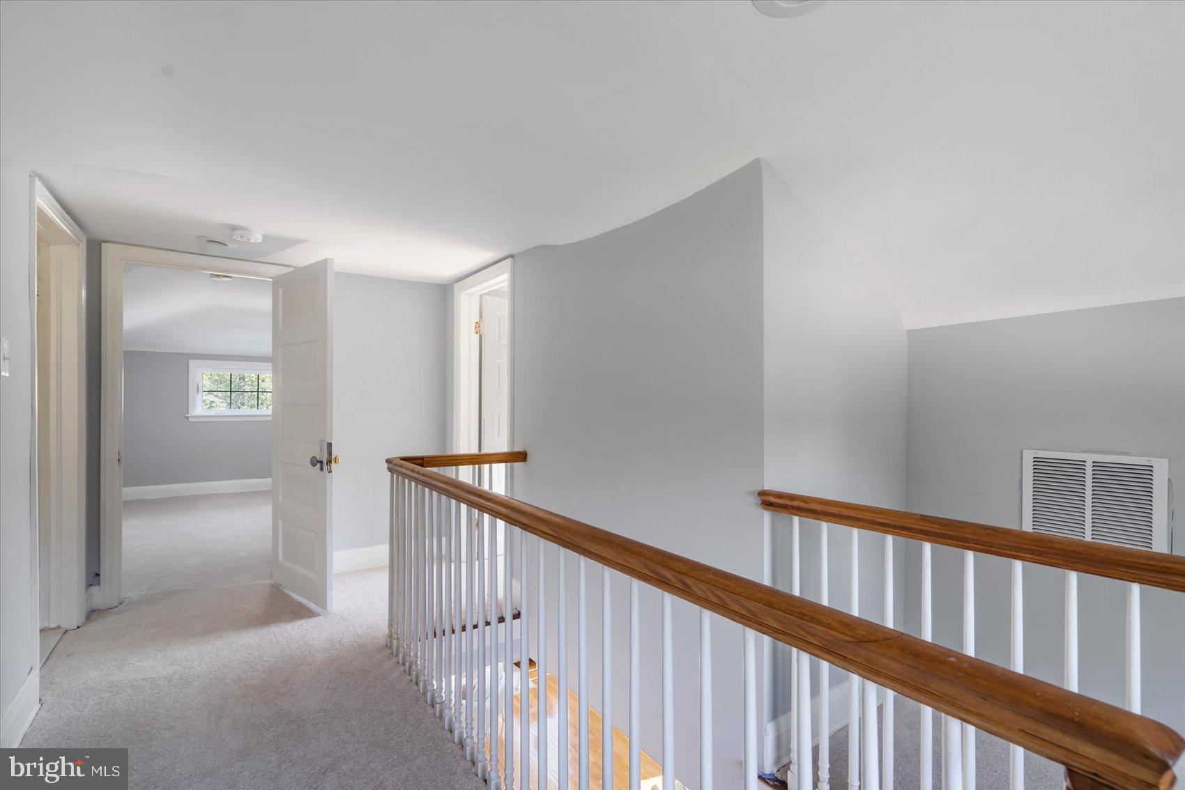 MOUNT WASHINGTON - Residential