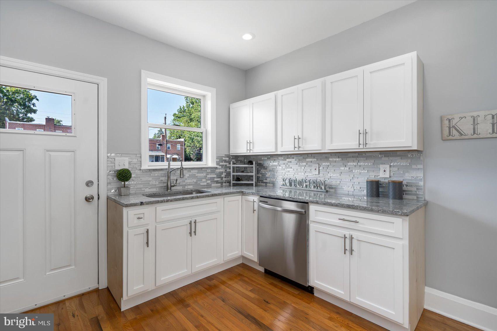 MOUNT WASHINGTON - Residential