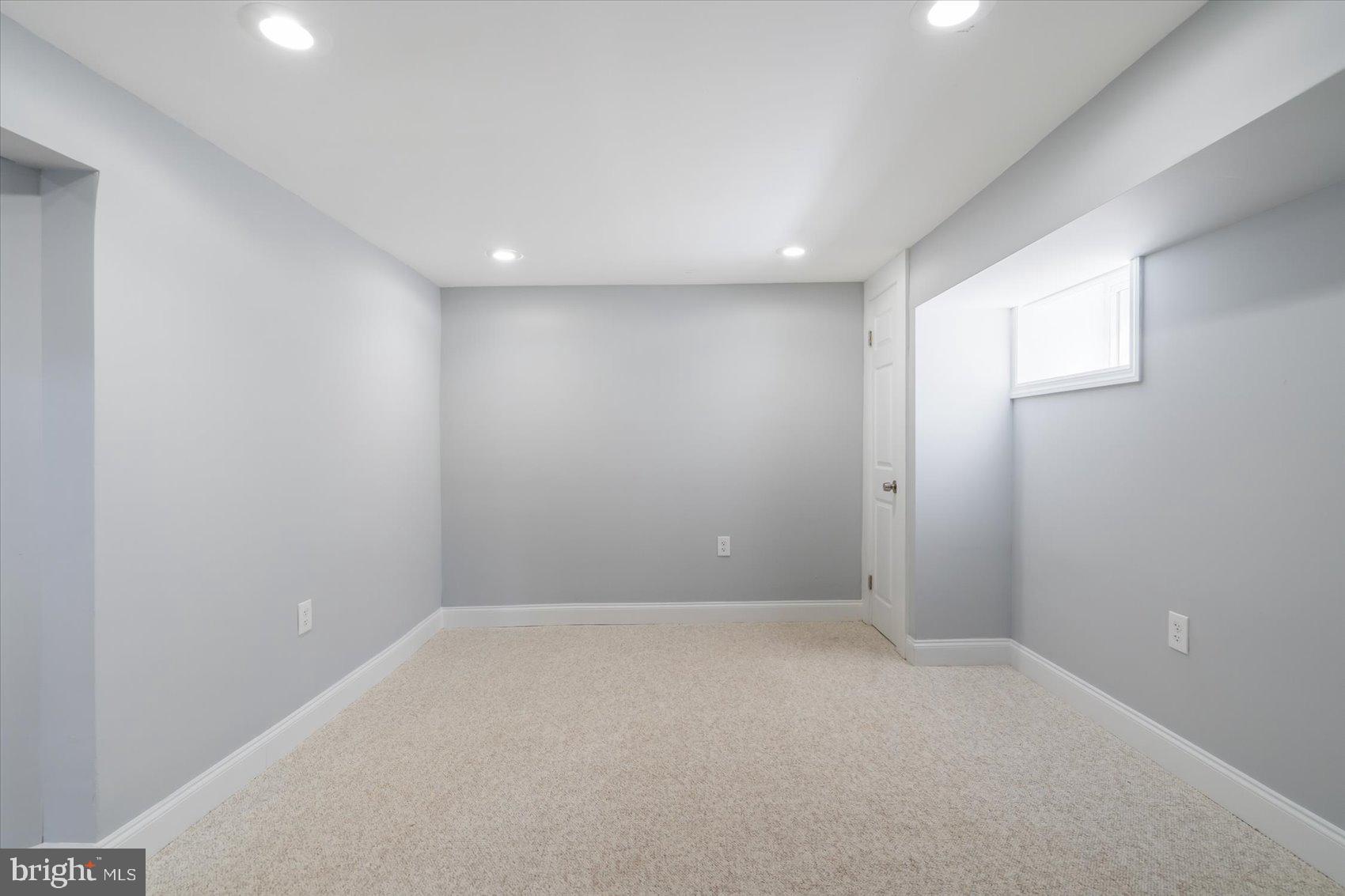 MOUNT WASHINGTON - Residential