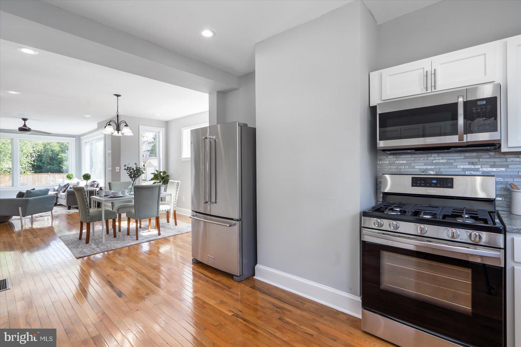 MOUNT WASHINGTON - Residential