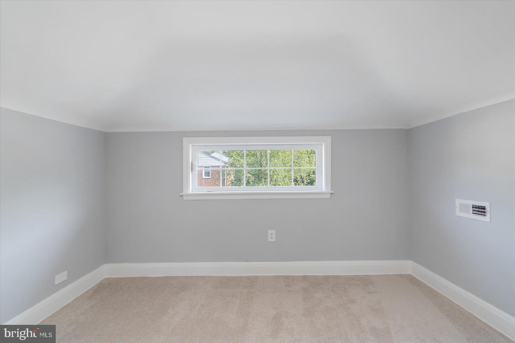 MOUNT WASHINGTON - Residential