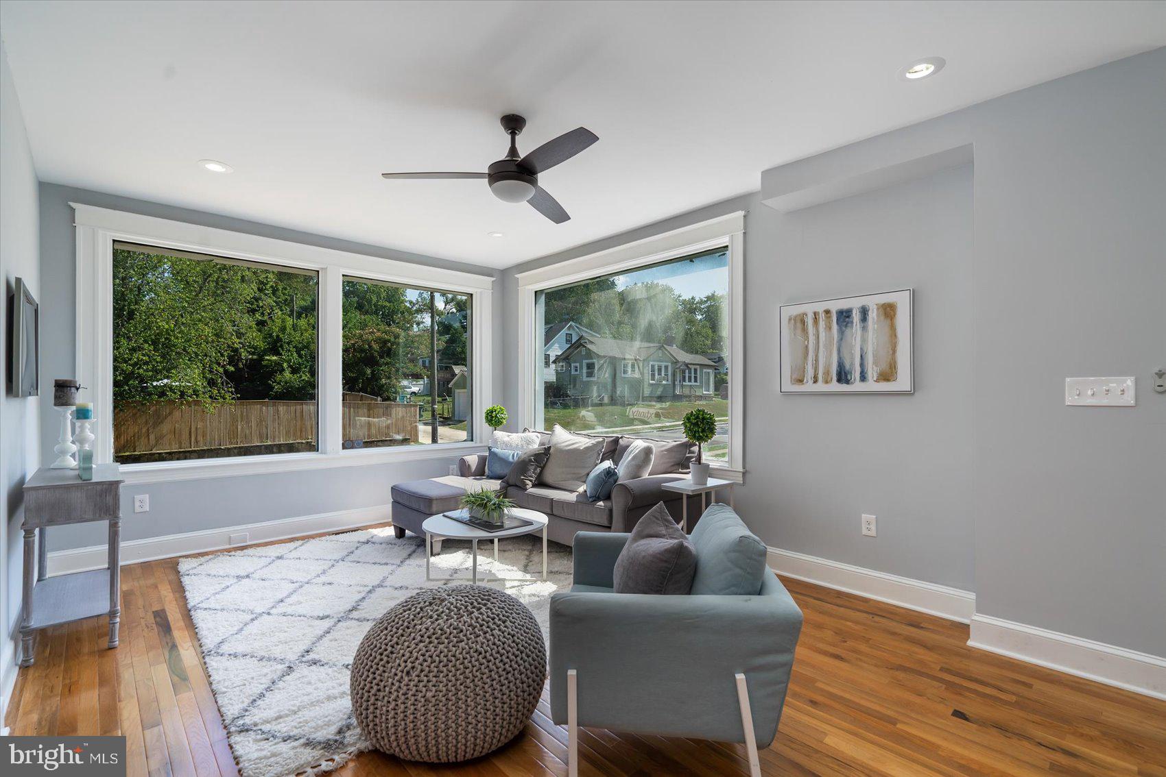 MOUNT WASHINGTON - Residential