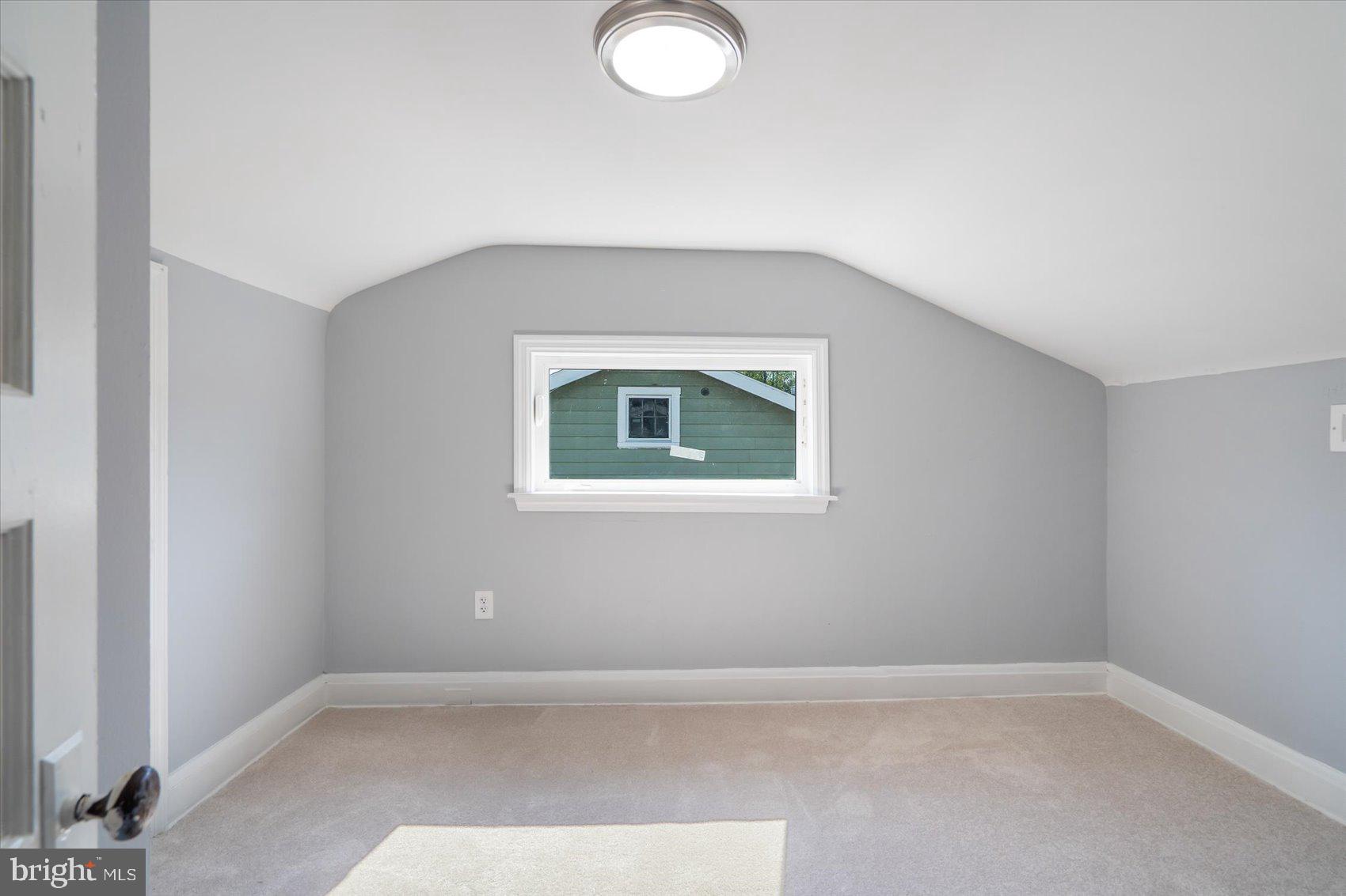 MOUNT WASHINGTON - Residential