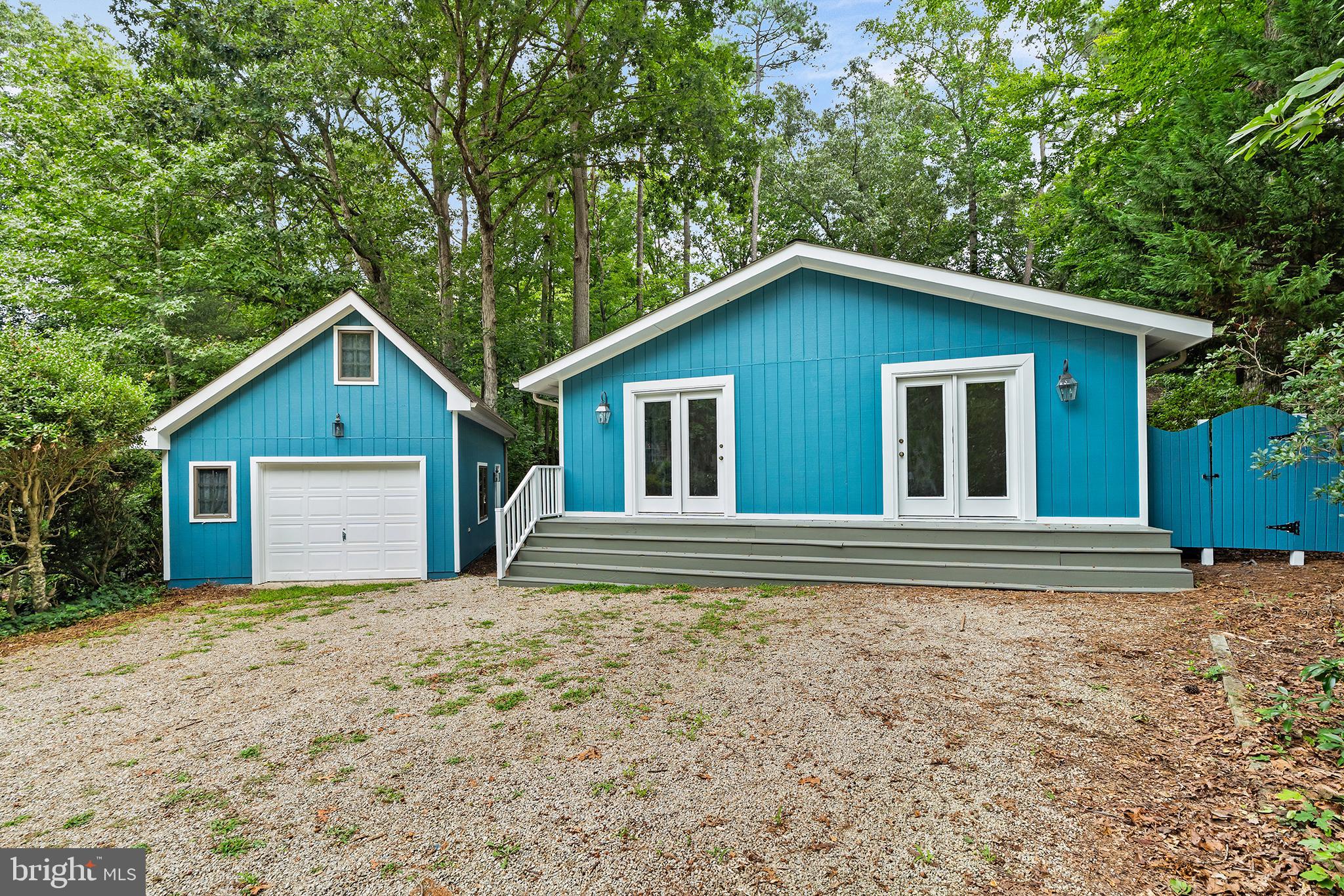 30 SLOOP LANE