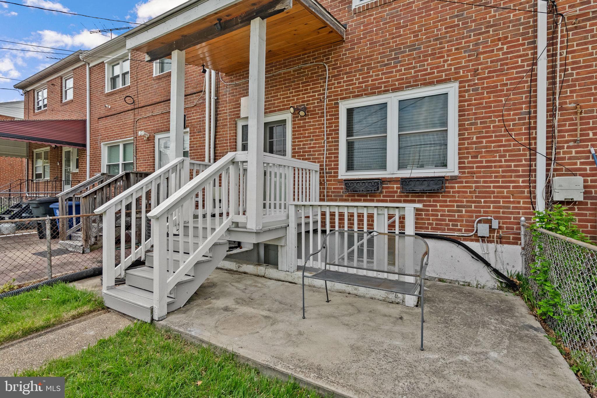 WESTVIEW PARK - Residential Lease