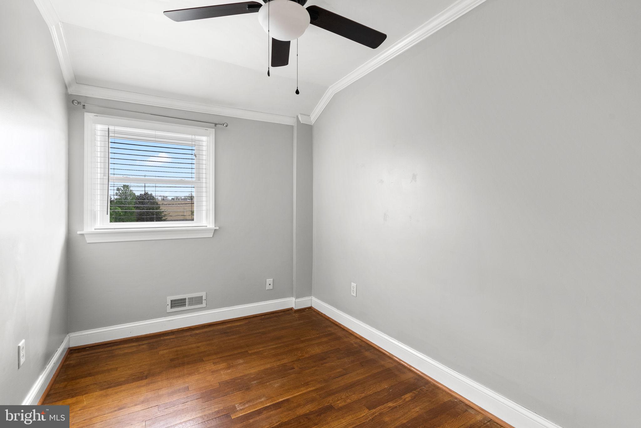 WESTVIEW PARK - Residential Lease