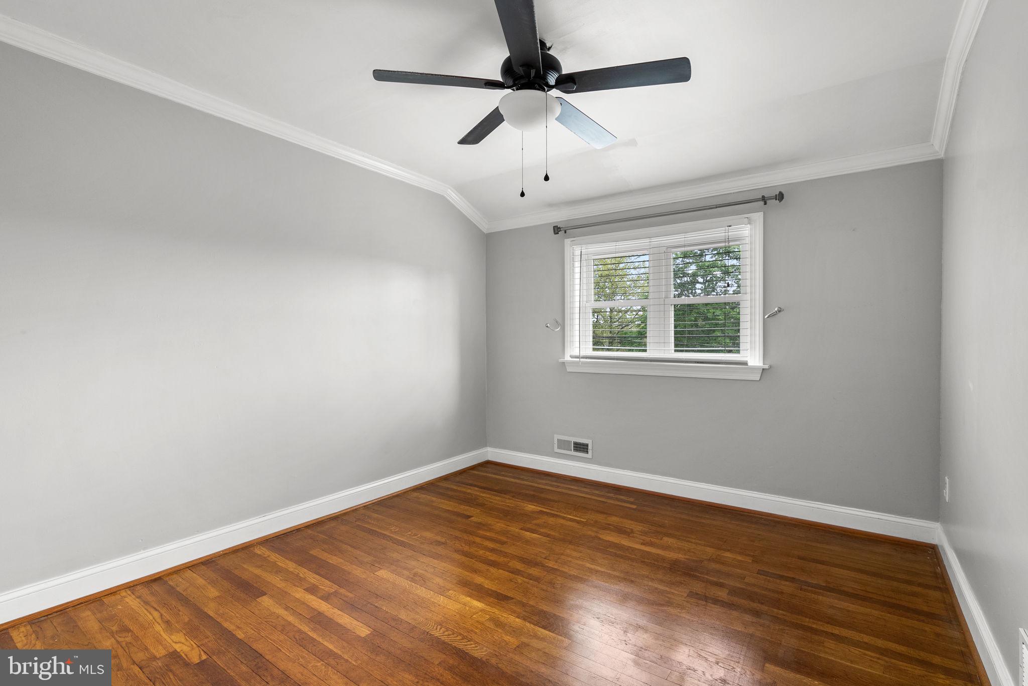 WESTVIEW PARK - Residential Lease