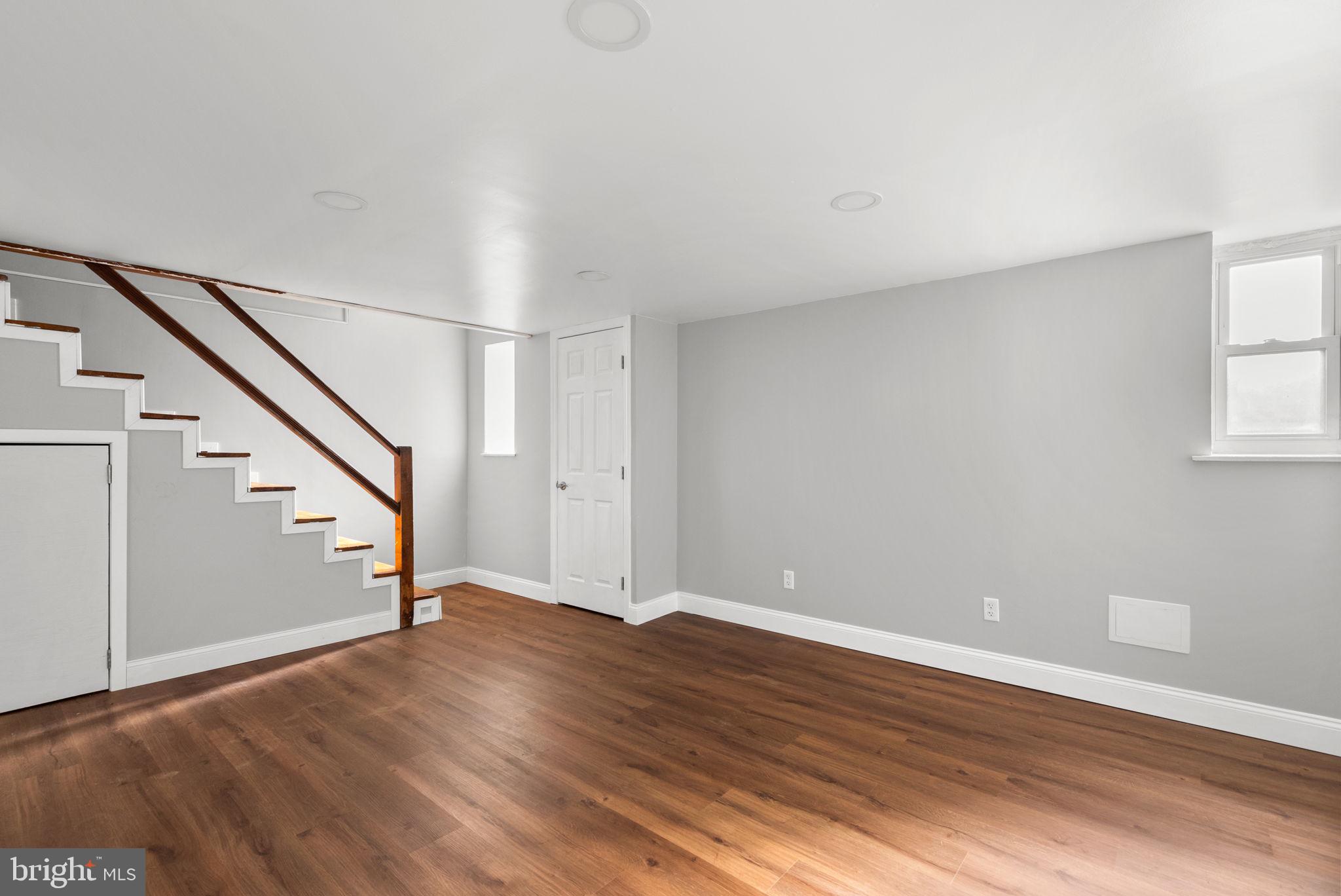 WESTVIEW PARK - Residential Lease