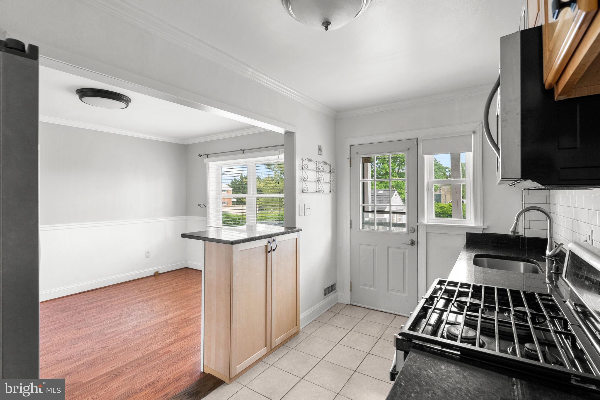 WESTVIEW PARK - Residential Lease