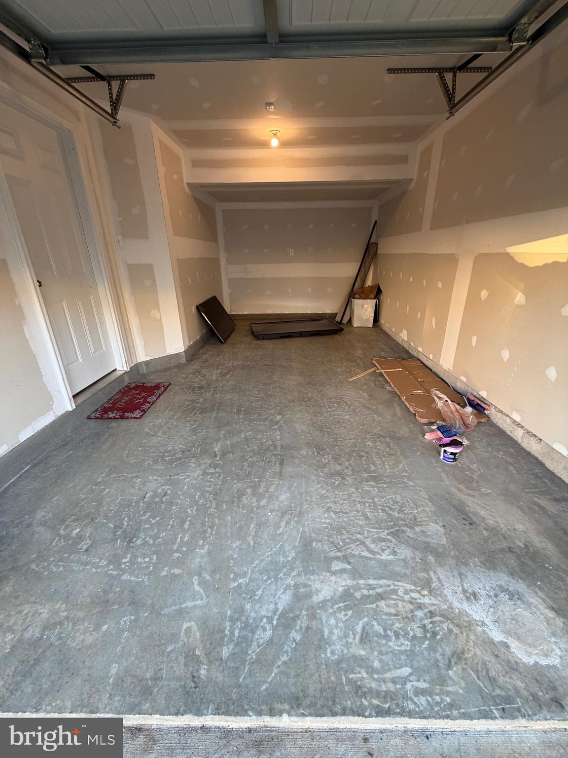 BRIAR RUN - Residential Lease