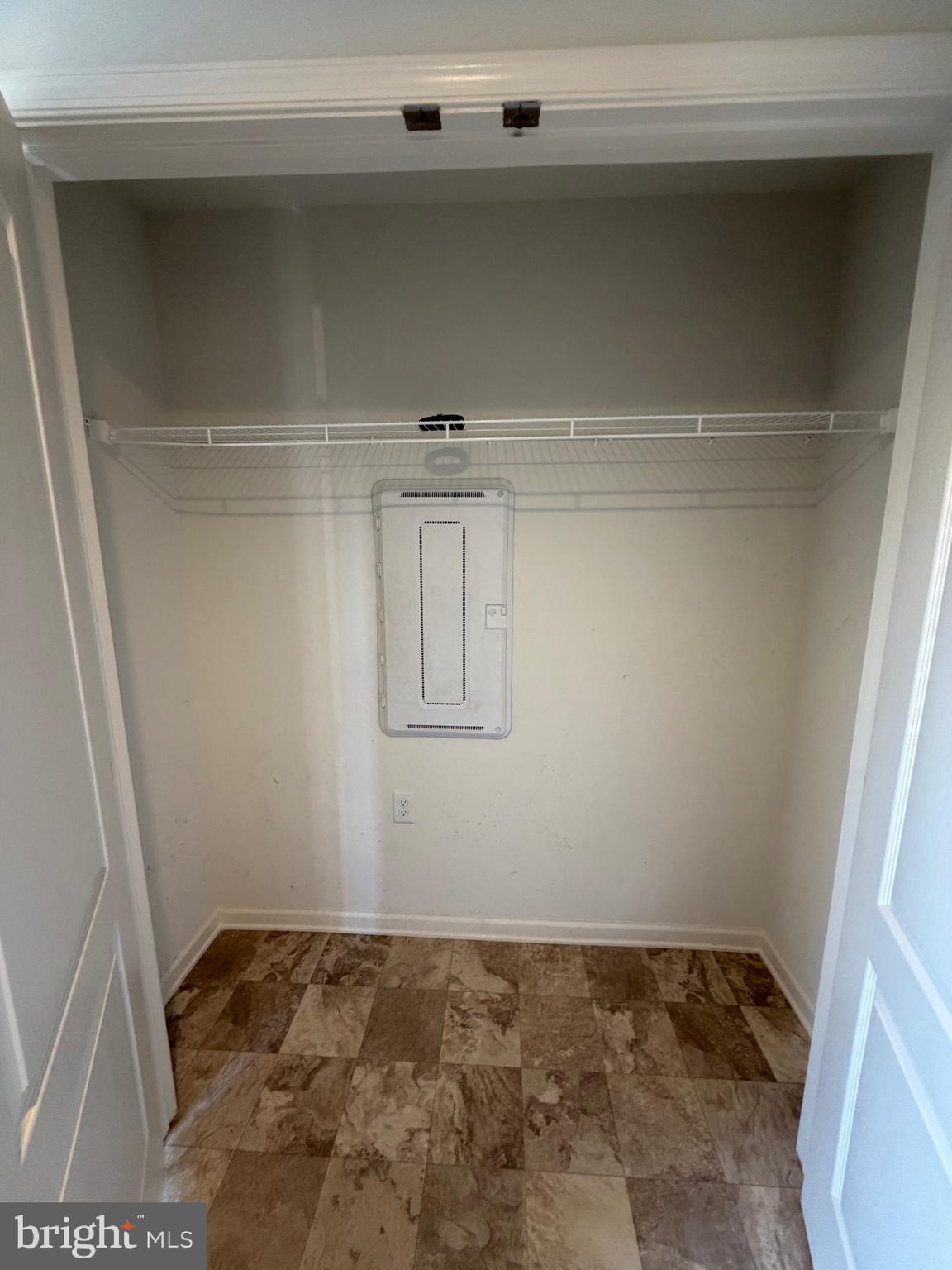 BRIAR RUN - Residential Lease