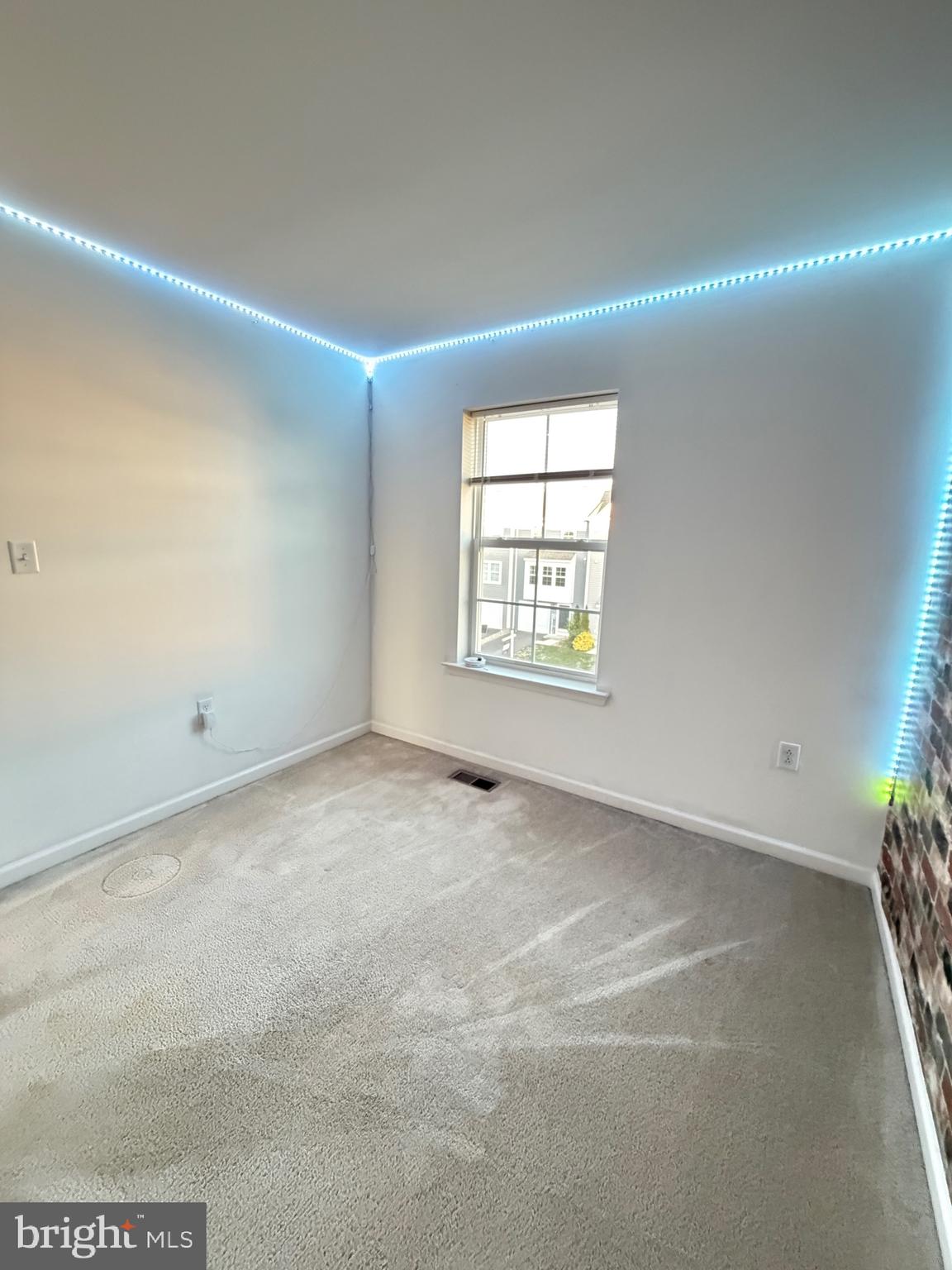 BRIAR RUN - Residential Lease