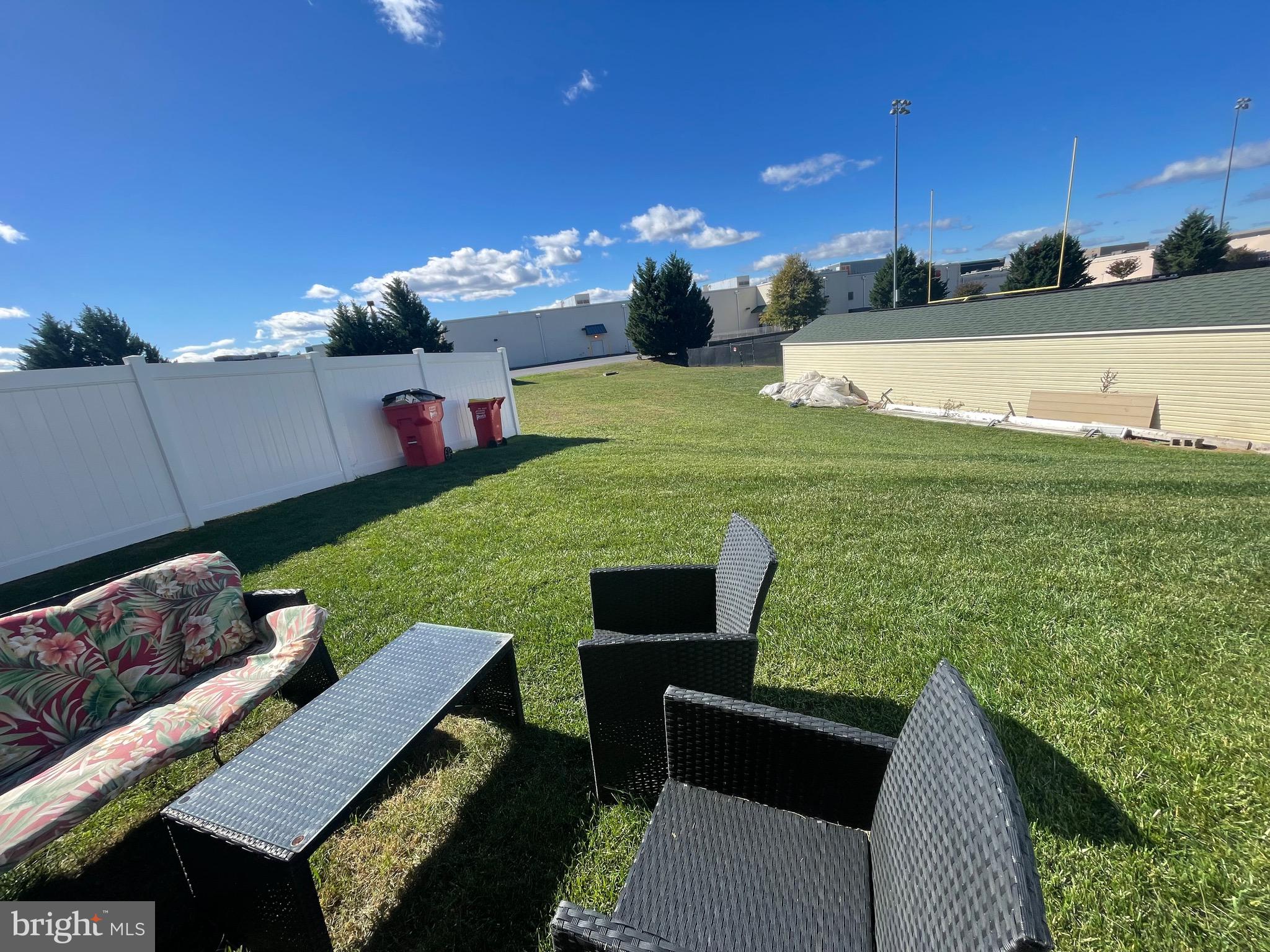 BRIAR RUN - Residential Lease