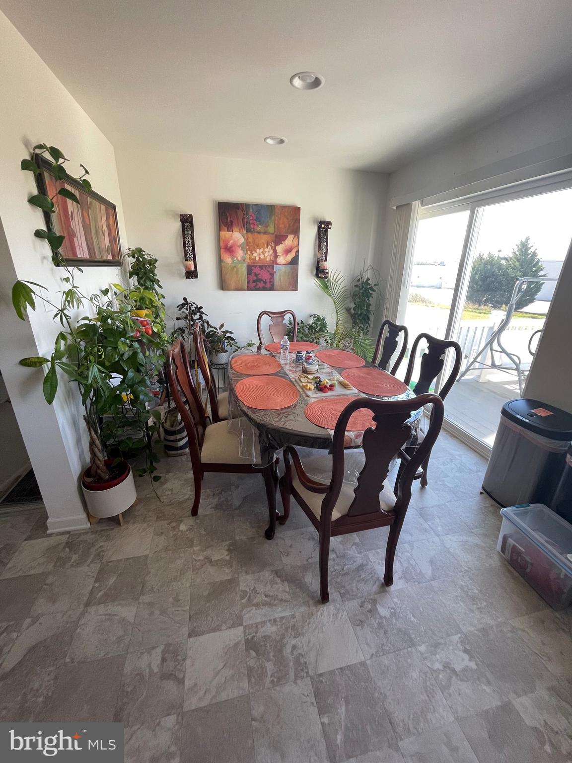 BRIAR RUN - Residential Lease