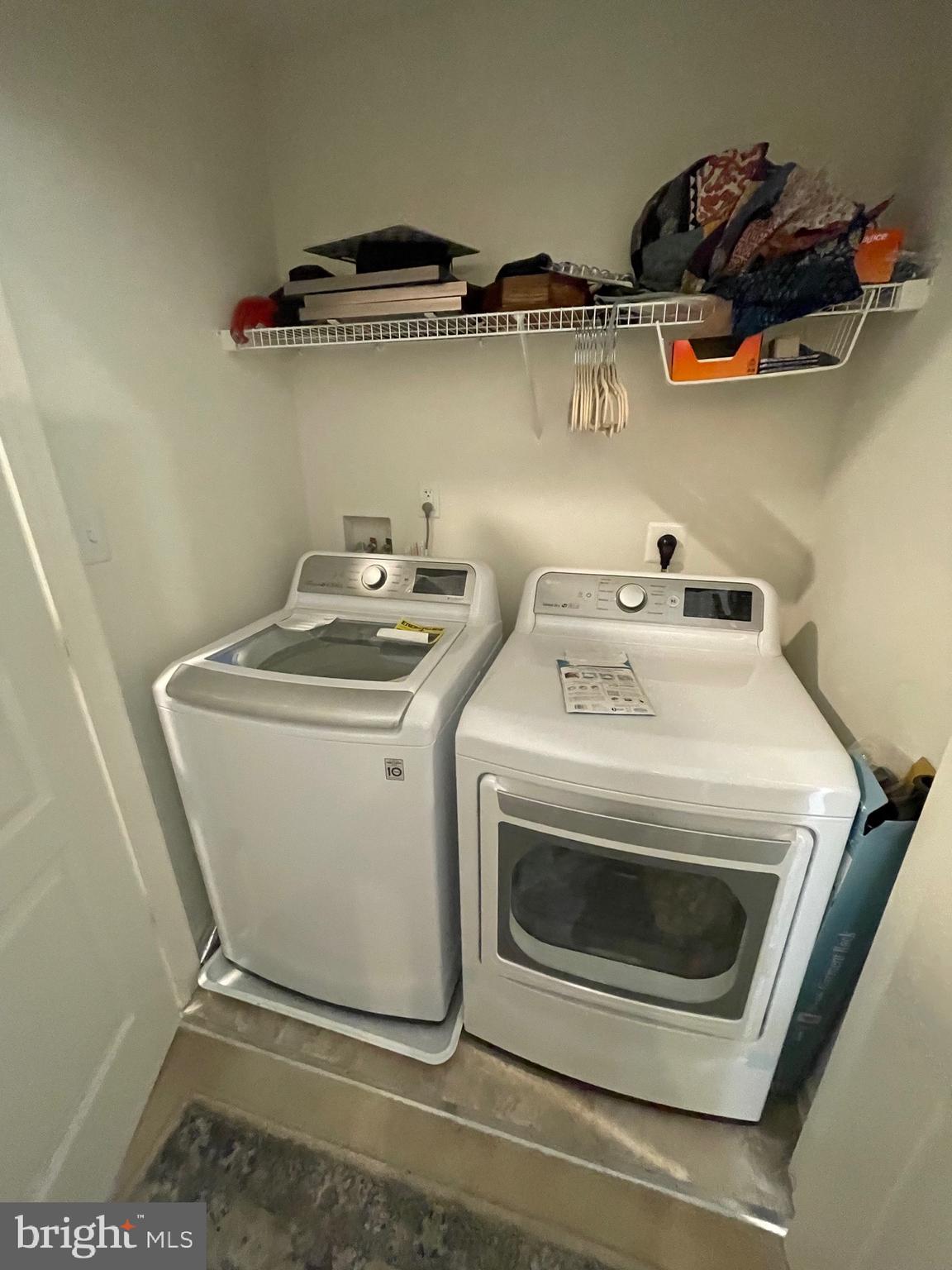 BRIAR RUN - Residential Lease