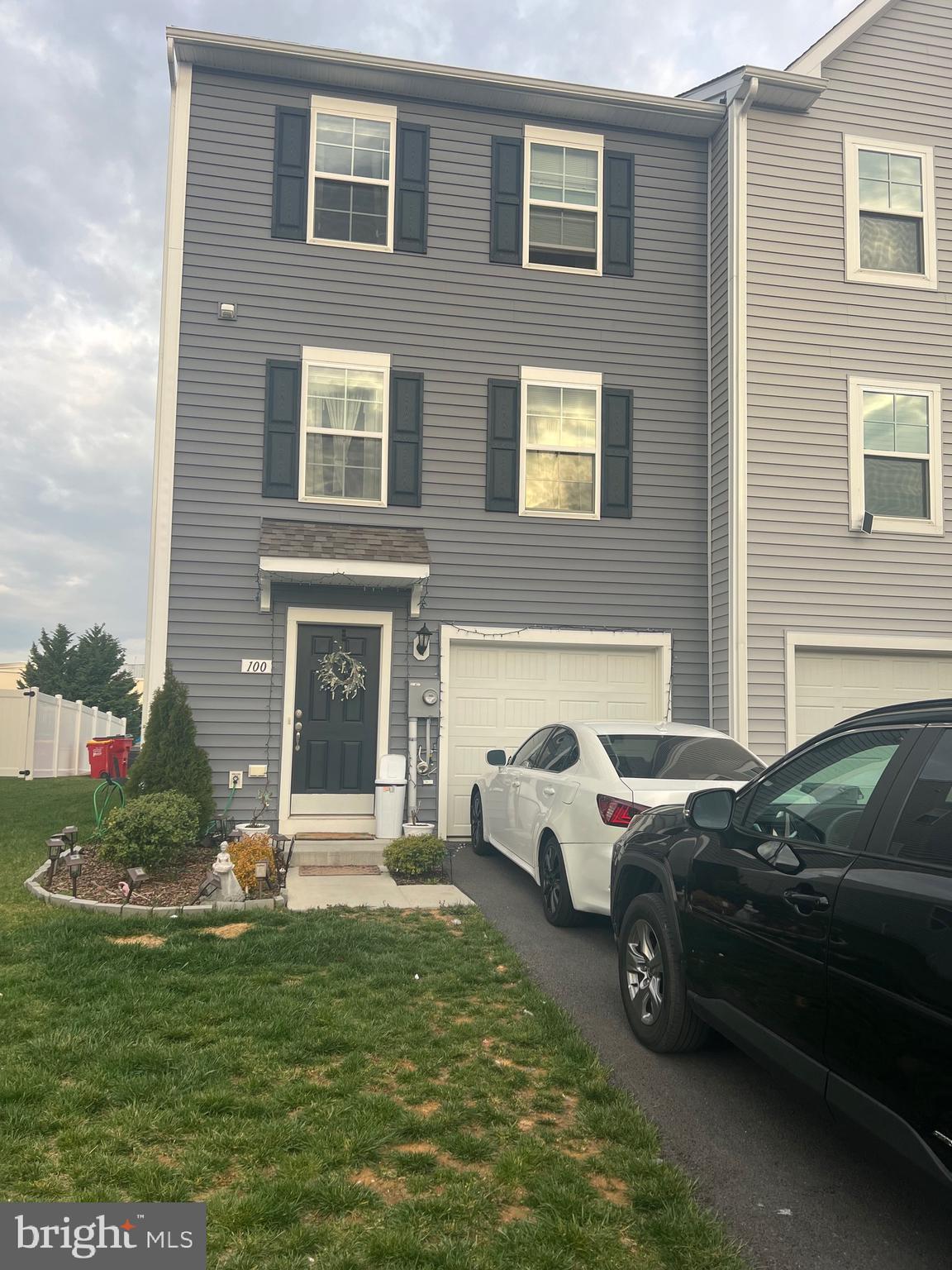 BRIAR RUN - Residential Lease