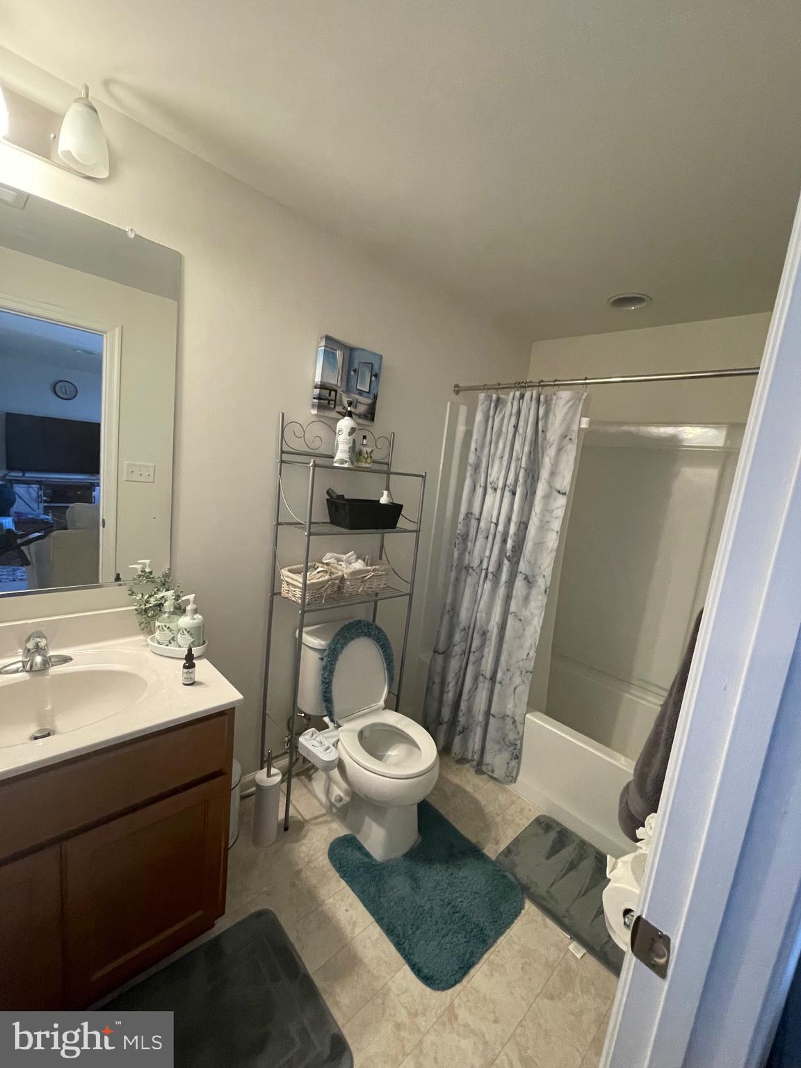 BRIAR RUN - Residential Lease