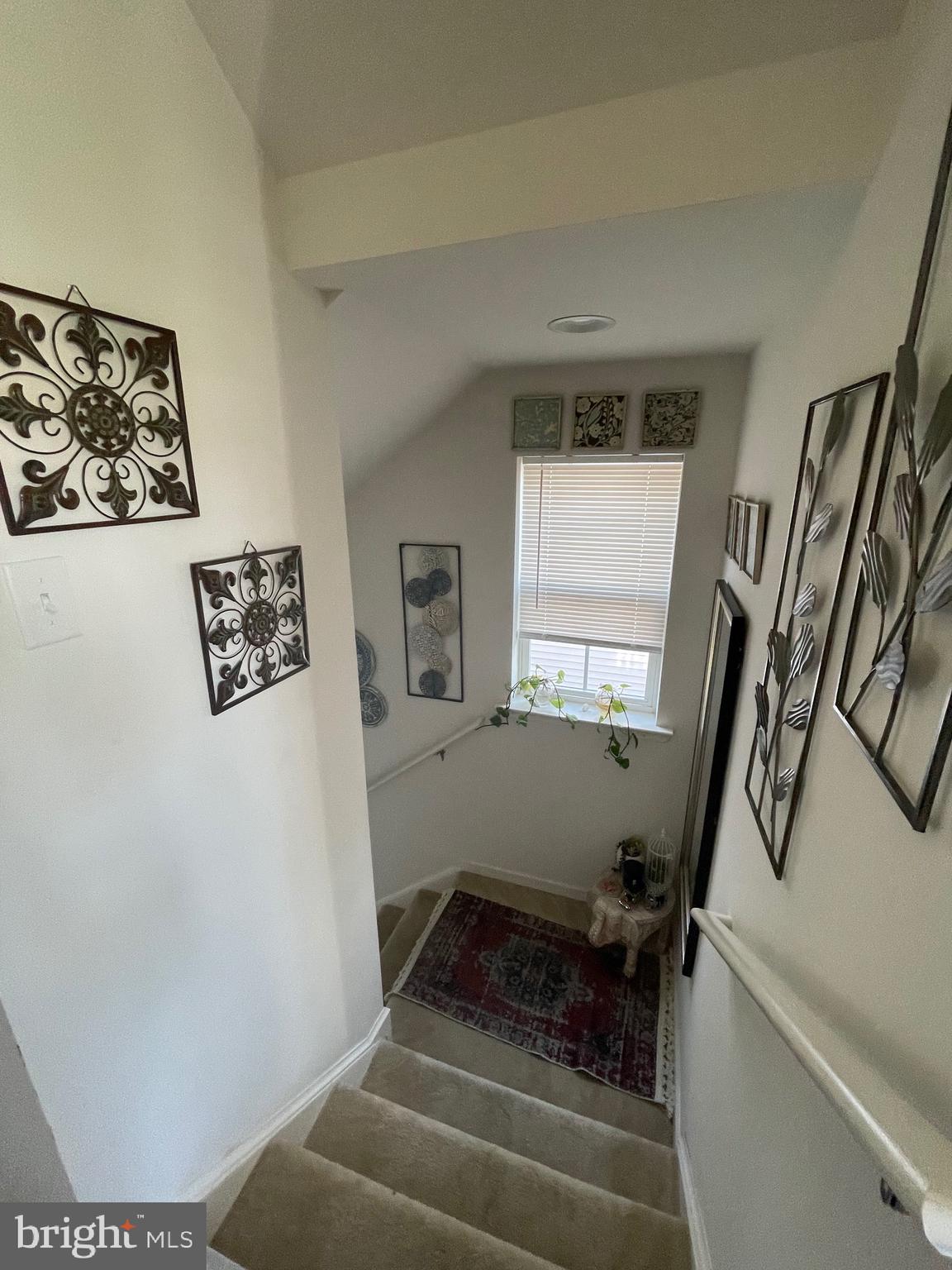 BRIAR RUN - Residential Lease