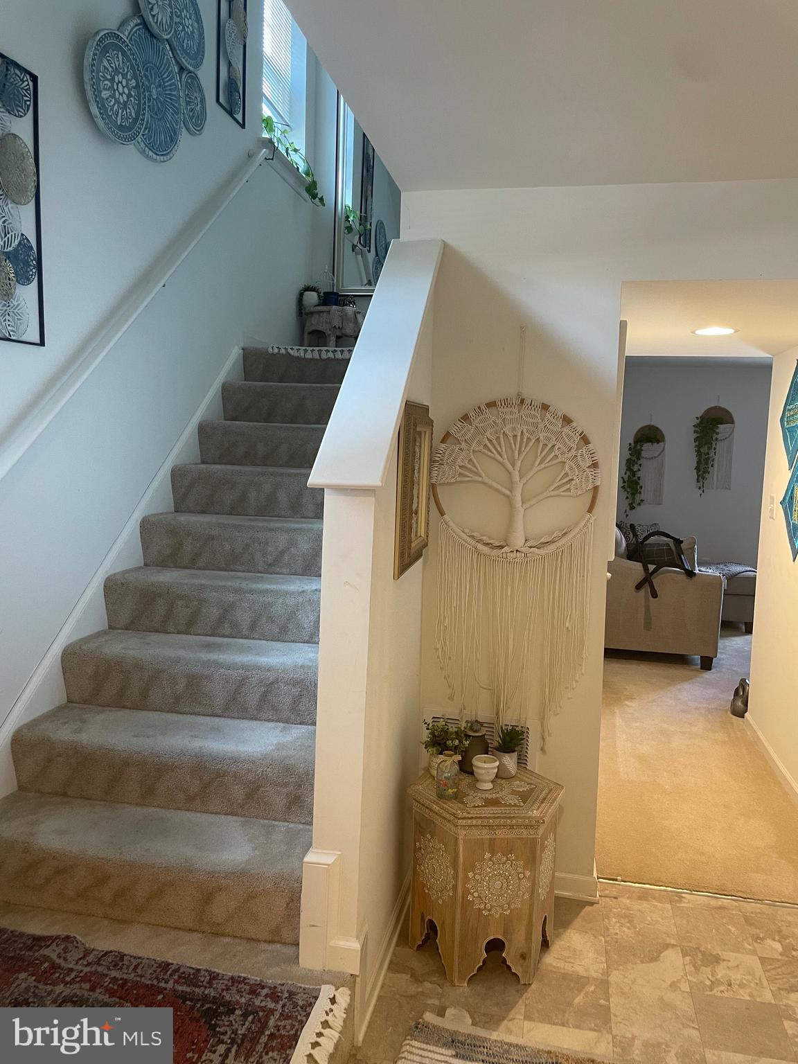 BRIAR RUN - Residential Lease