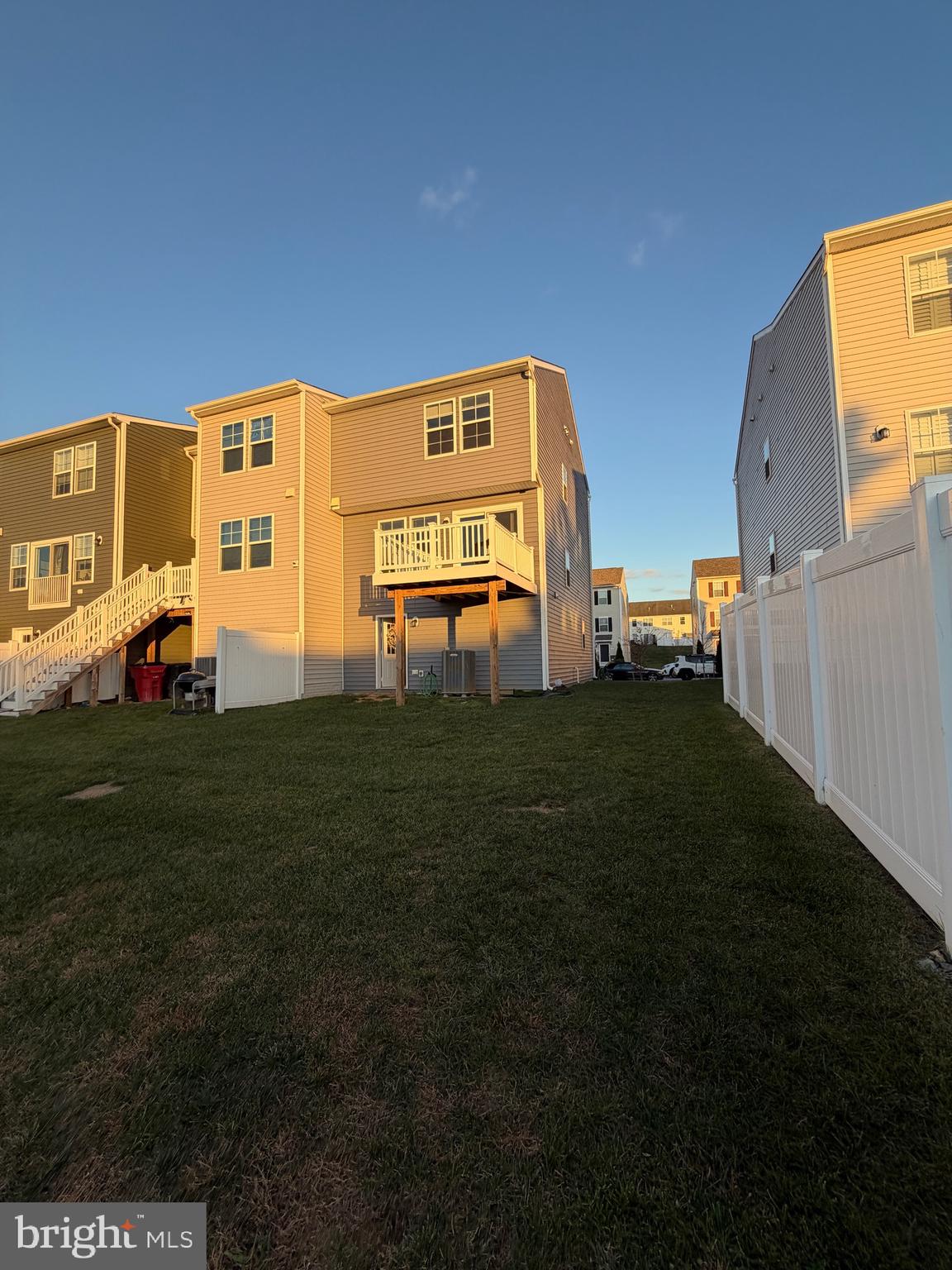 BRIAR RUN - Residential Lease