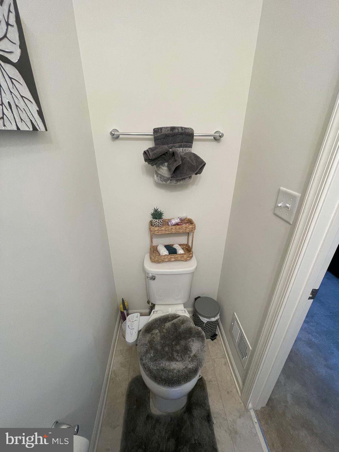 BRIAR RUN - Residential Lease