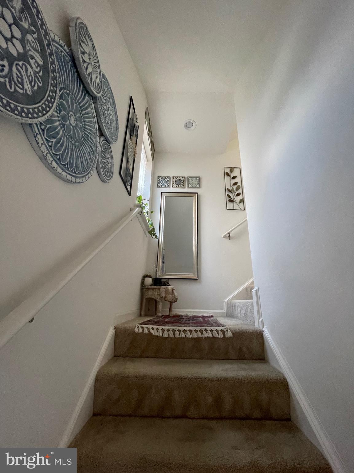 BRIAR RUN - Residential Lease