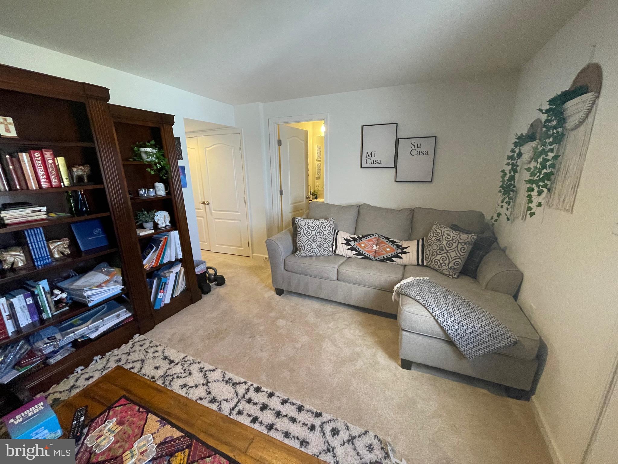 BRIAR RUN - Residential Lease