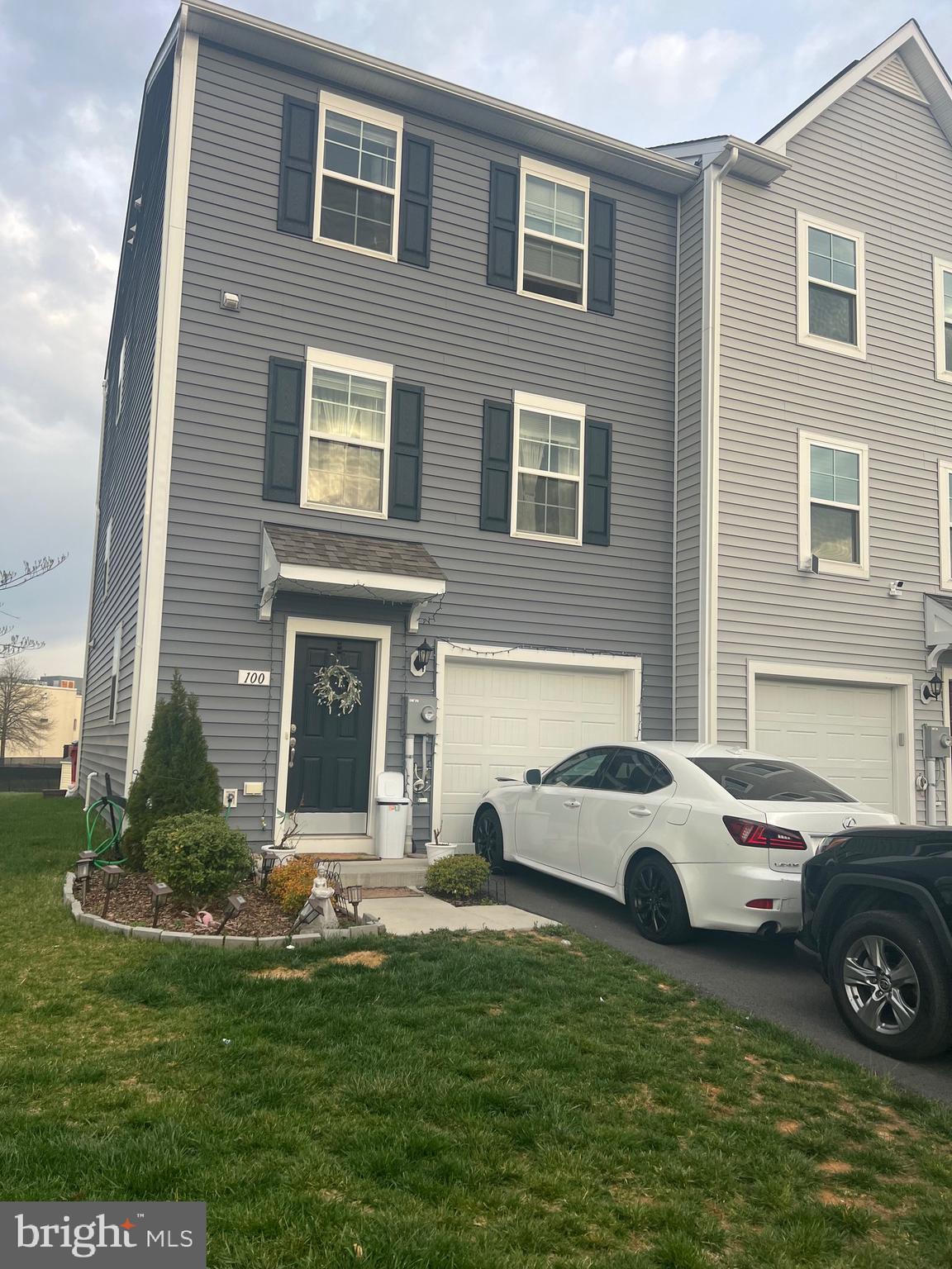 BRIAR RUN - Residential Lease