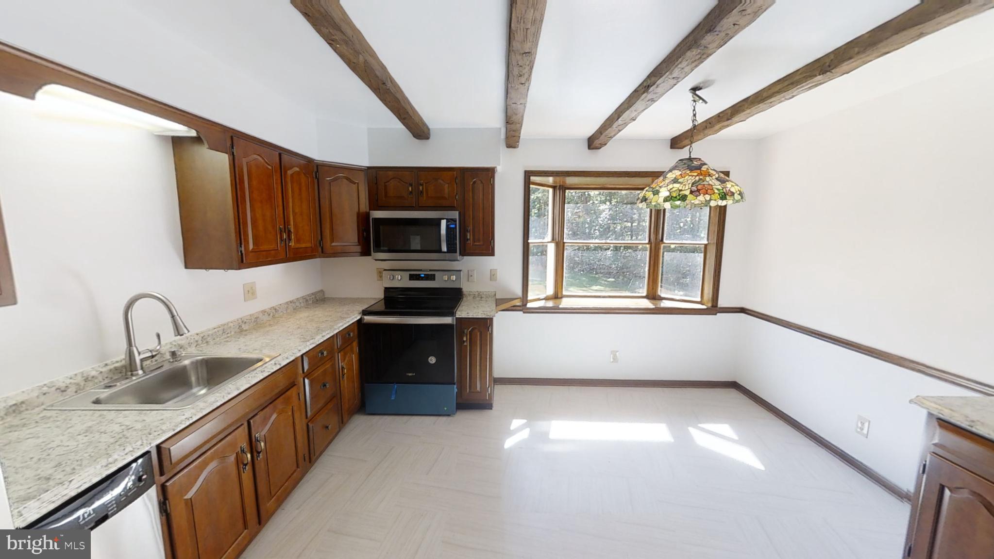 BILLINGSLEY PARK - Residential Lease