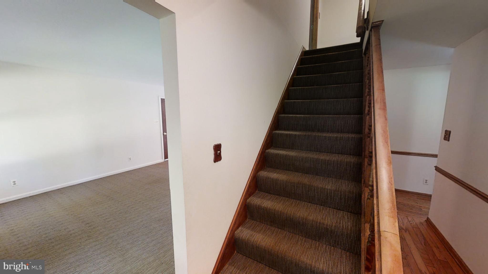 BILLINGSLEY PARK - Residential Lease