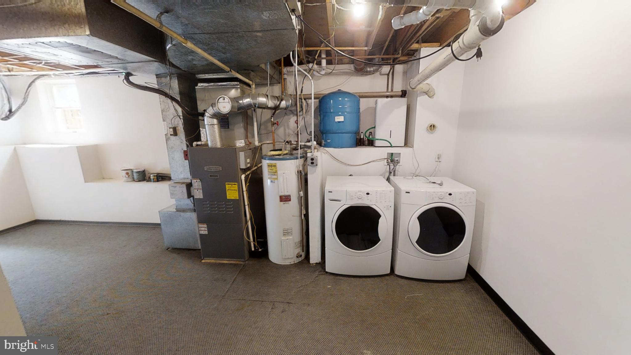 BILLINGSLEY PARK - Residential Lease