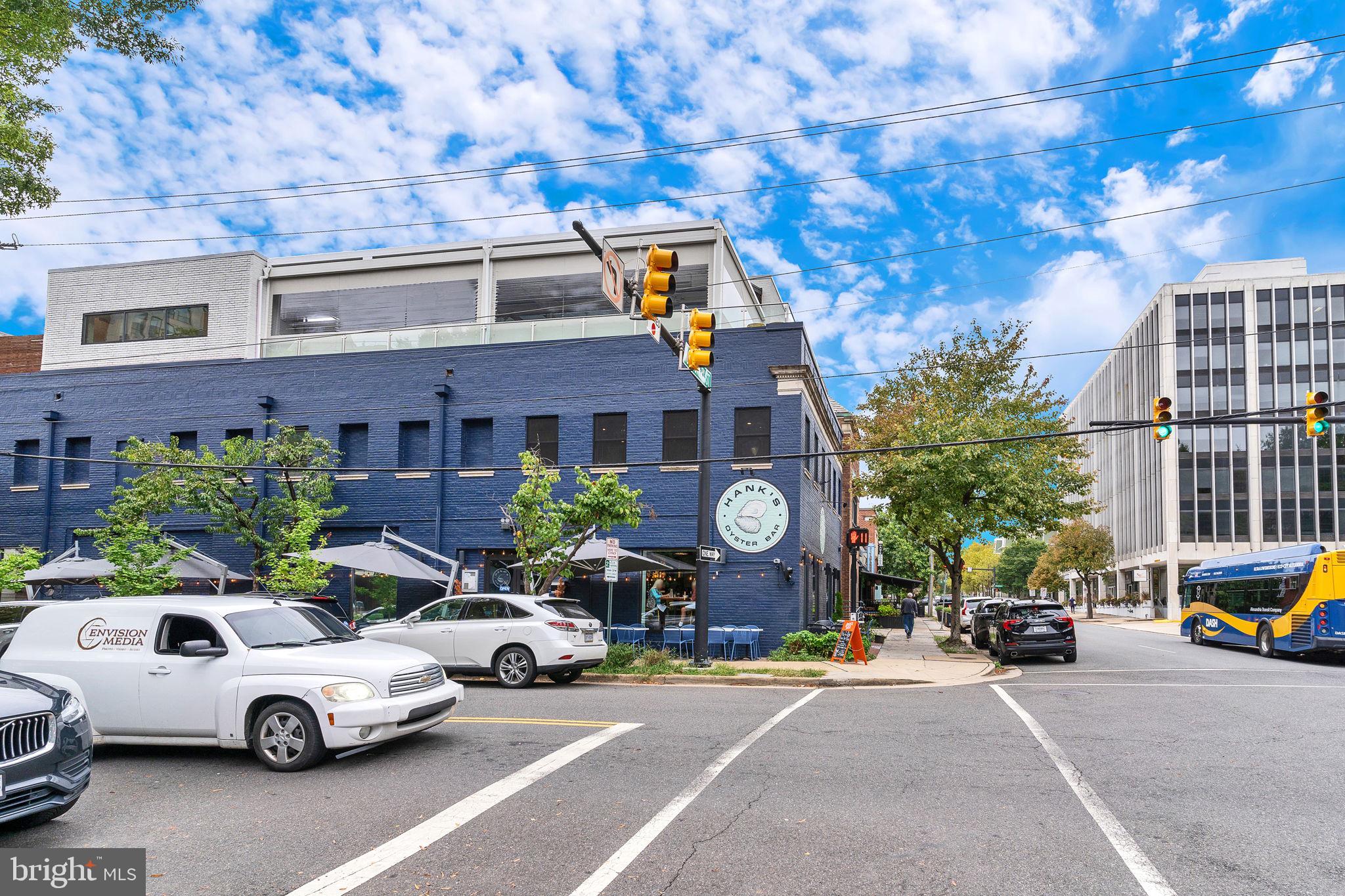 RIVERTON - Residential Lease