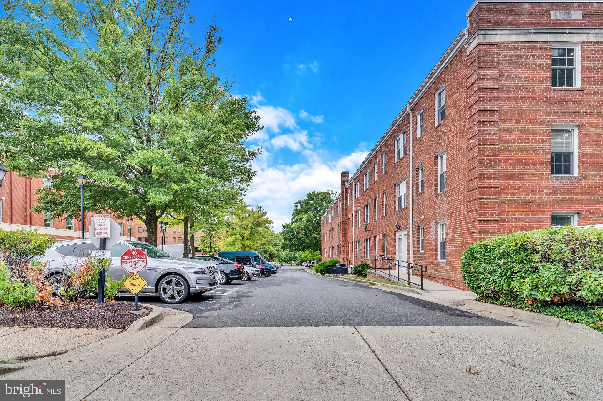 RIVERTON - Residential Lease