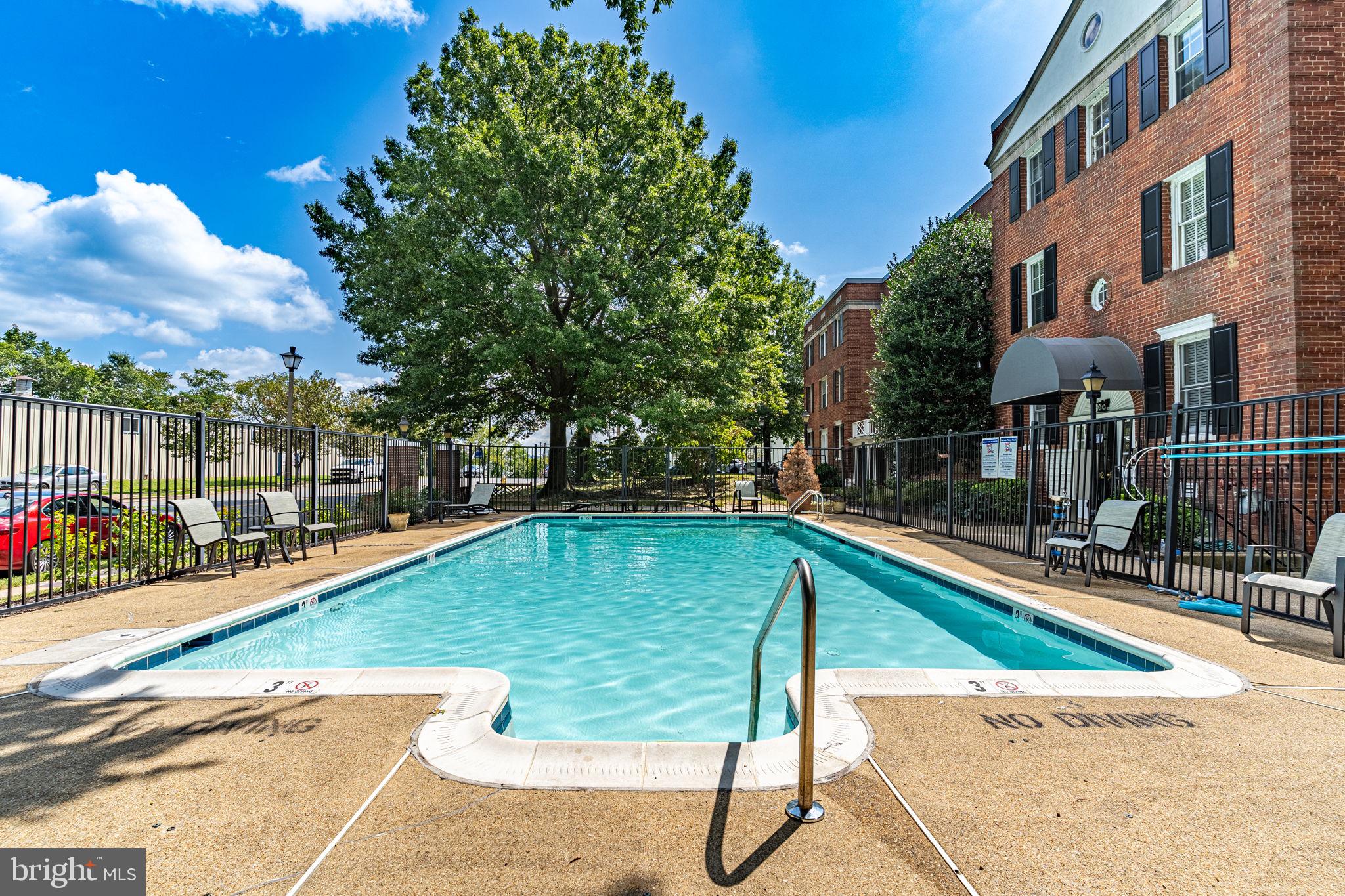 RIVERTON - Residential Lease