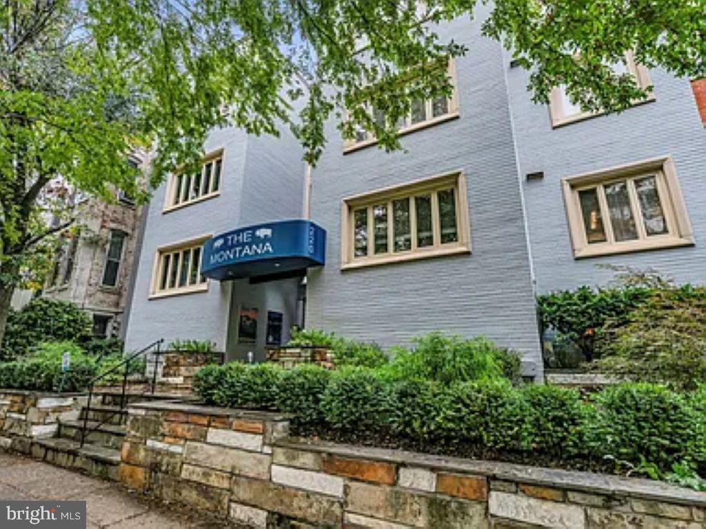 220 2ND STREET SE 103