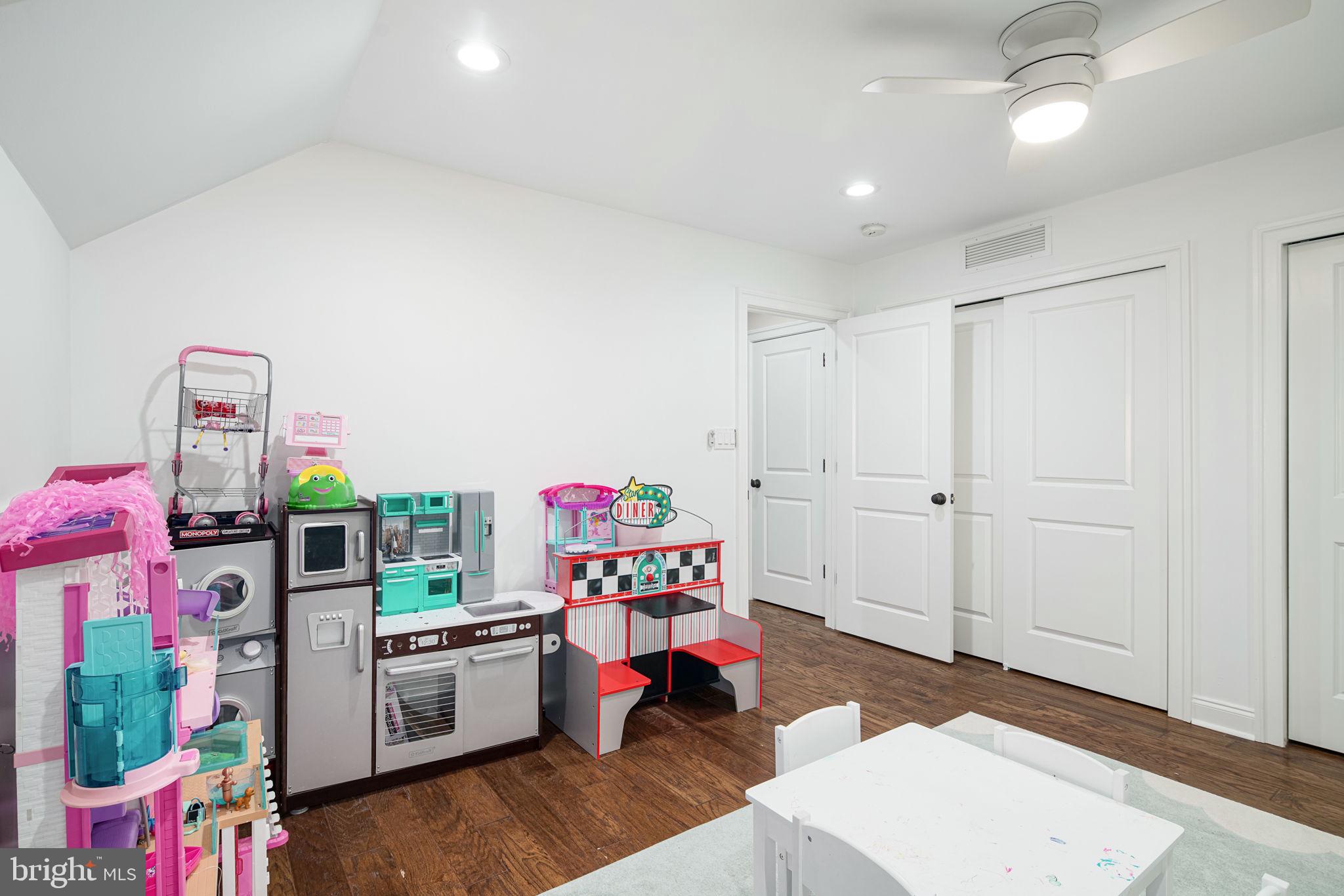 PACKER PARK - Residential