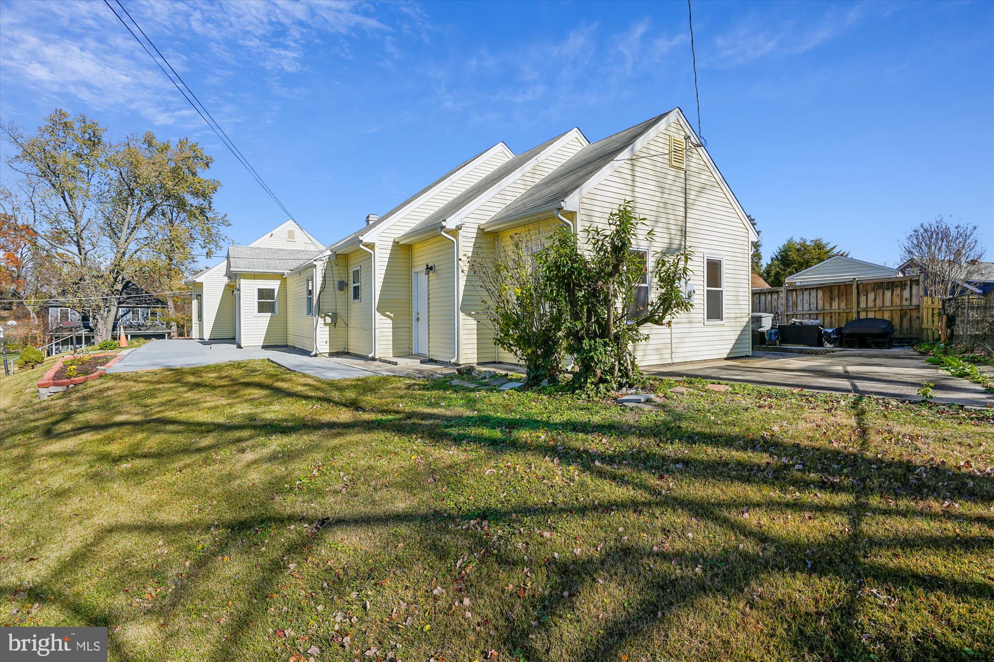 ANNALEE HEIGHTS - Residential