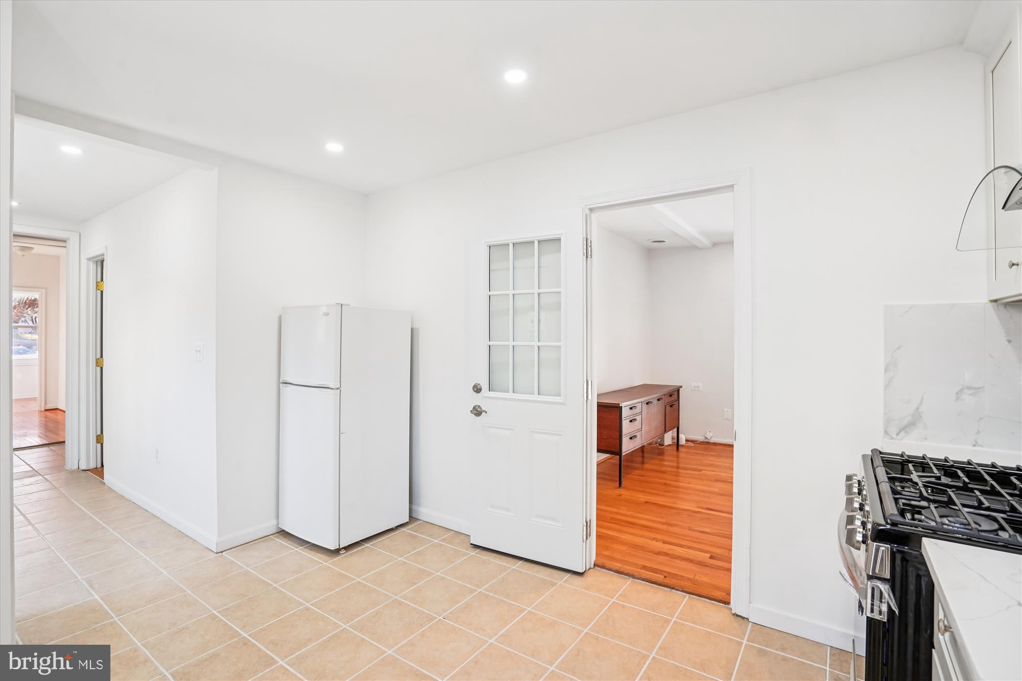 ANNALEE HEIGHTS - Residential