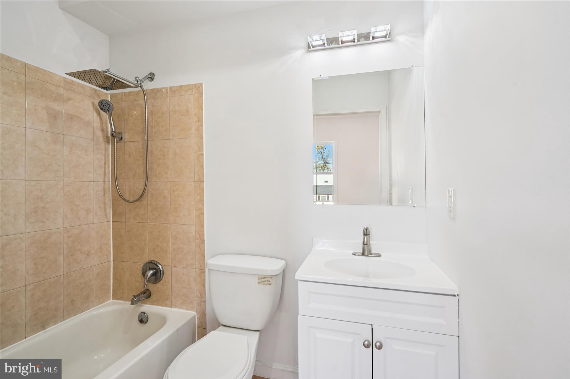 ANNALEE HEIGHTS - Residential