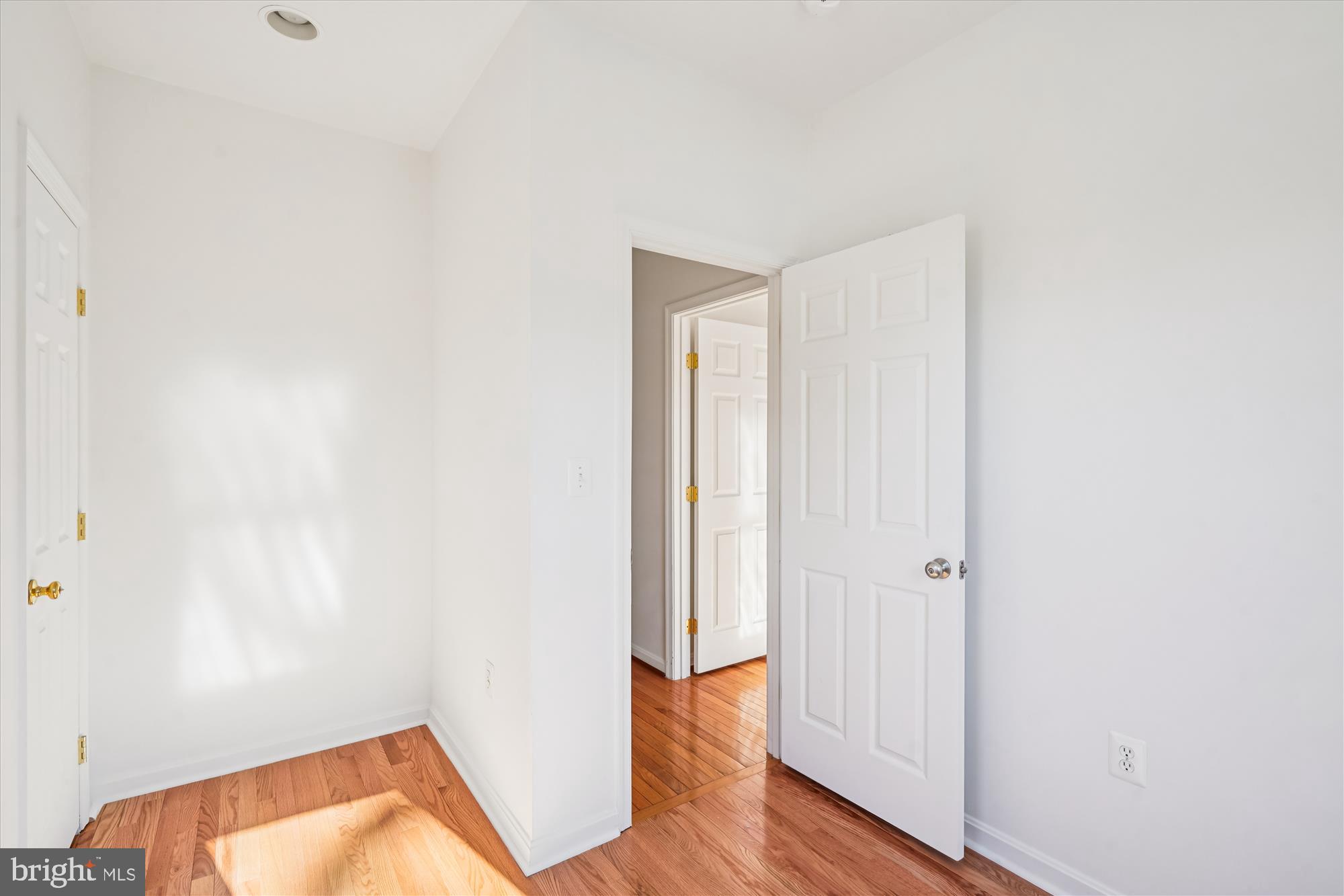 ANNALEE HEIGHTS - Residential