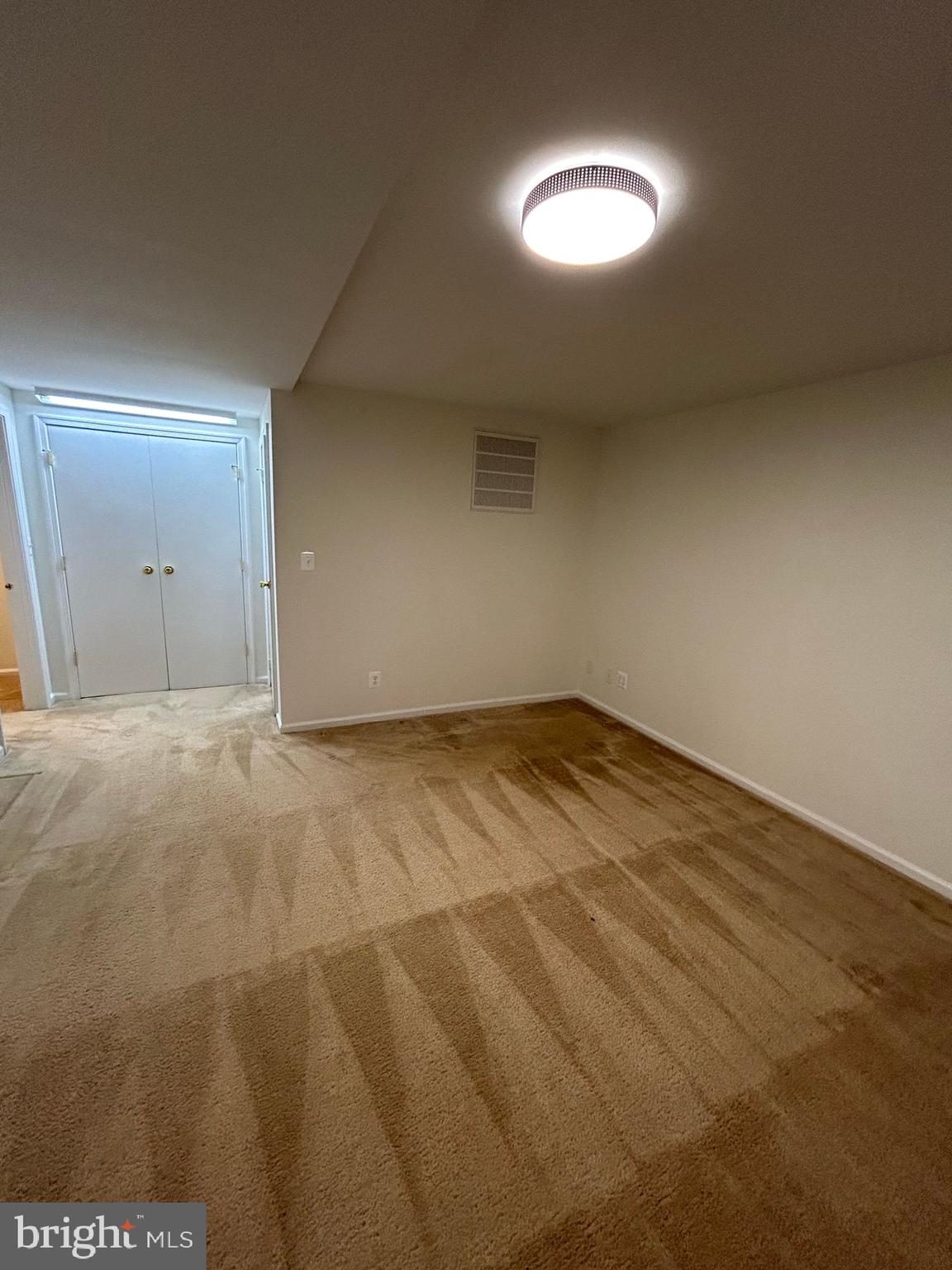 OAK SPRINGS - Residential Lease