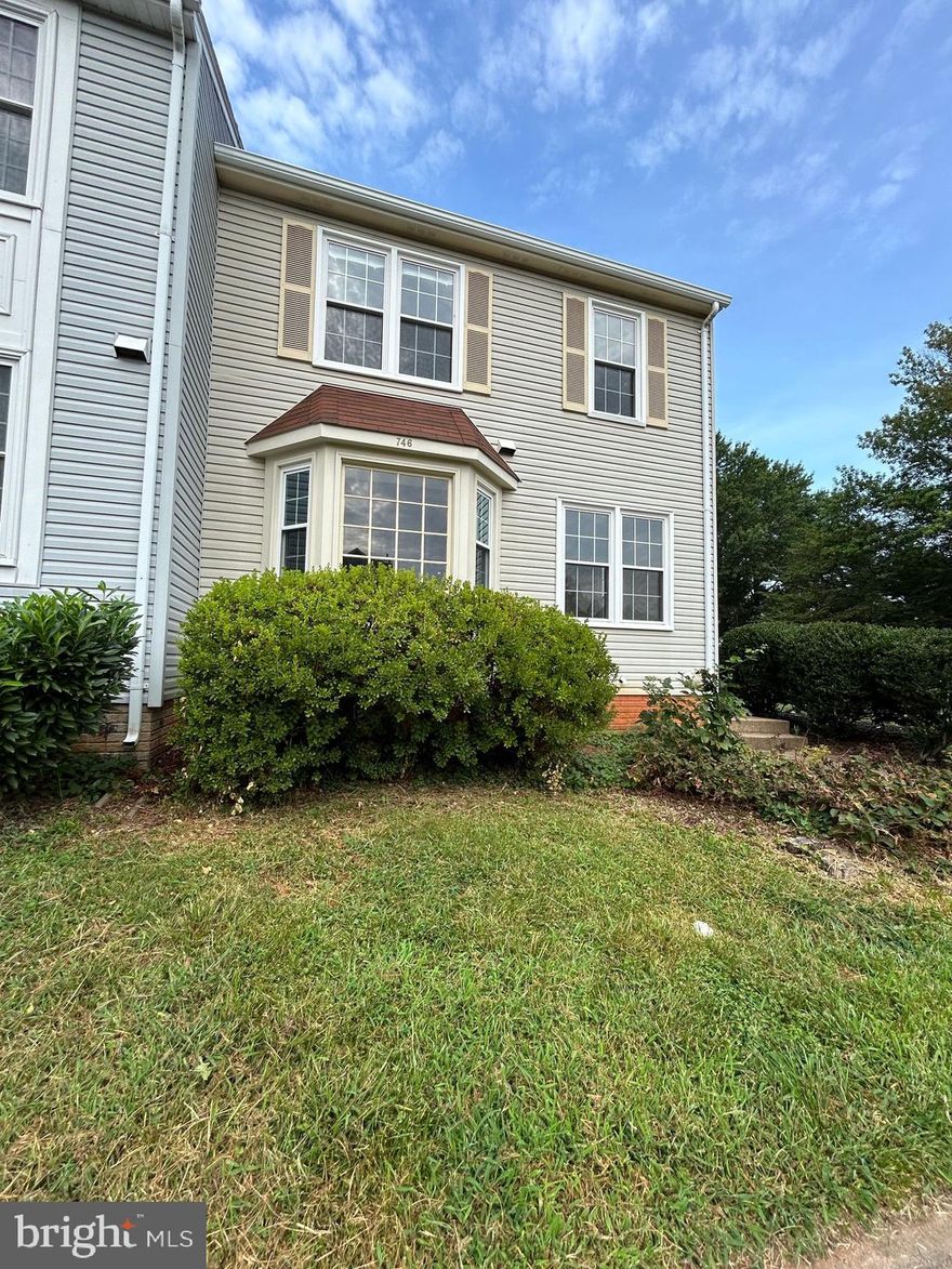 This Property is Currently Vacant!  Come visit this lovely, spacious end unit townhouse.  The Main level is complimented by beautiful wood floor and  alluring natural light coming through generous windows throughout the home.  Step outside to a raised patio and fenced back yard.  Enjoy ample space in the lower level for gaming, worki or just a great space to call your own.