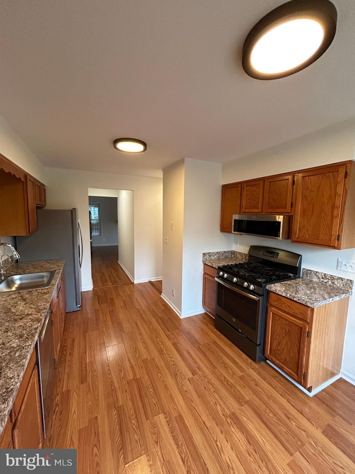 OAK SPRINGS - Residential Lease