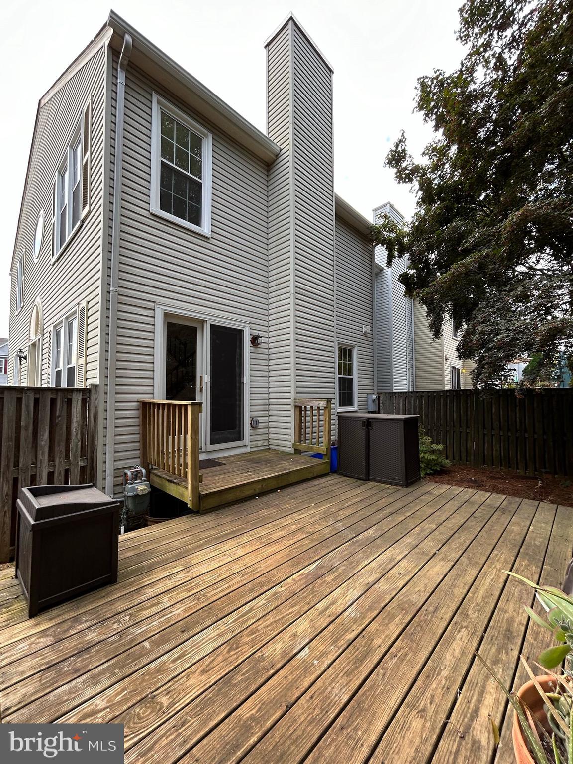 OAK SPRINGS - Residential Lease